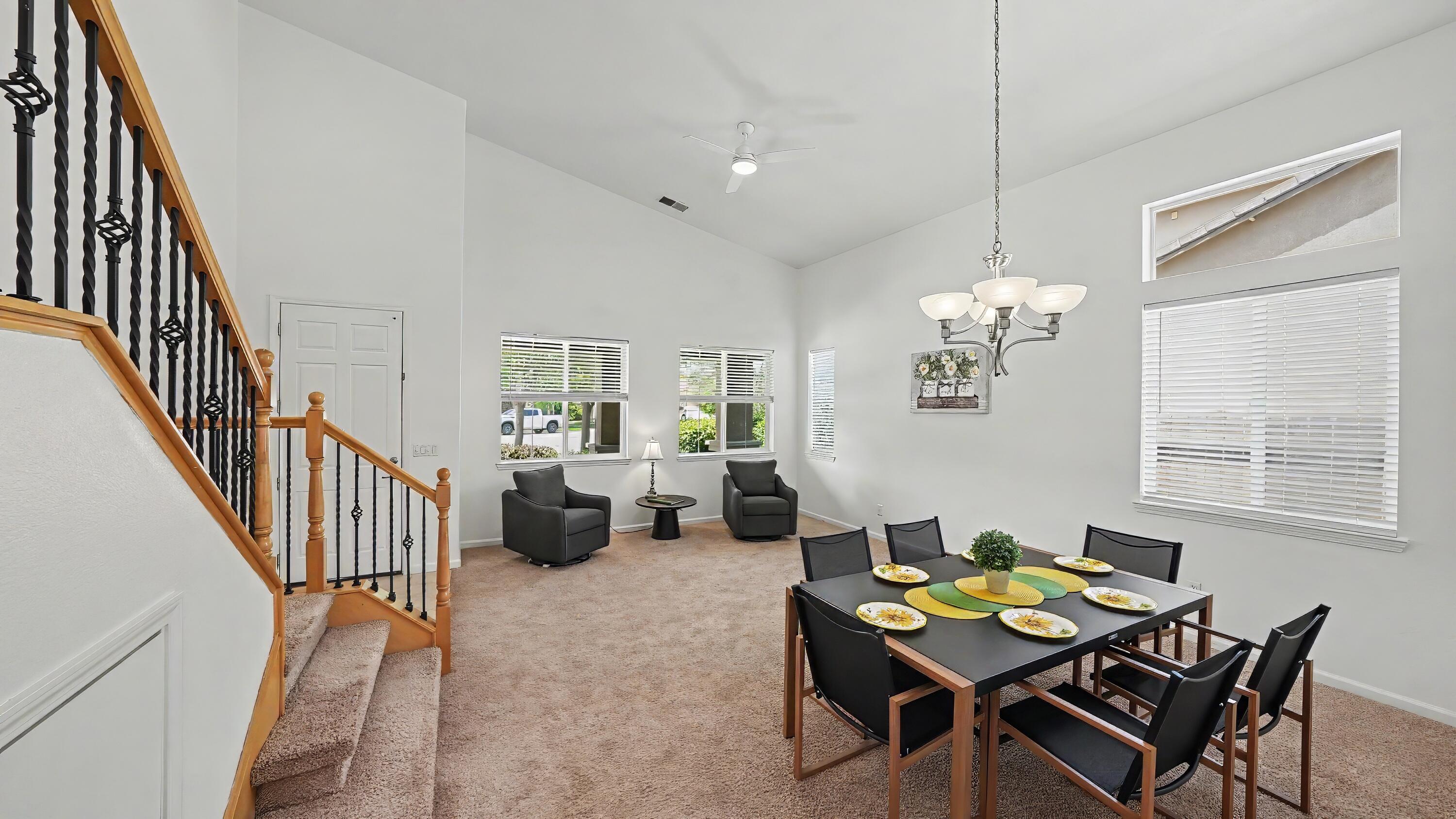 4212 W Clinton Ct, Visalia, CA 93291