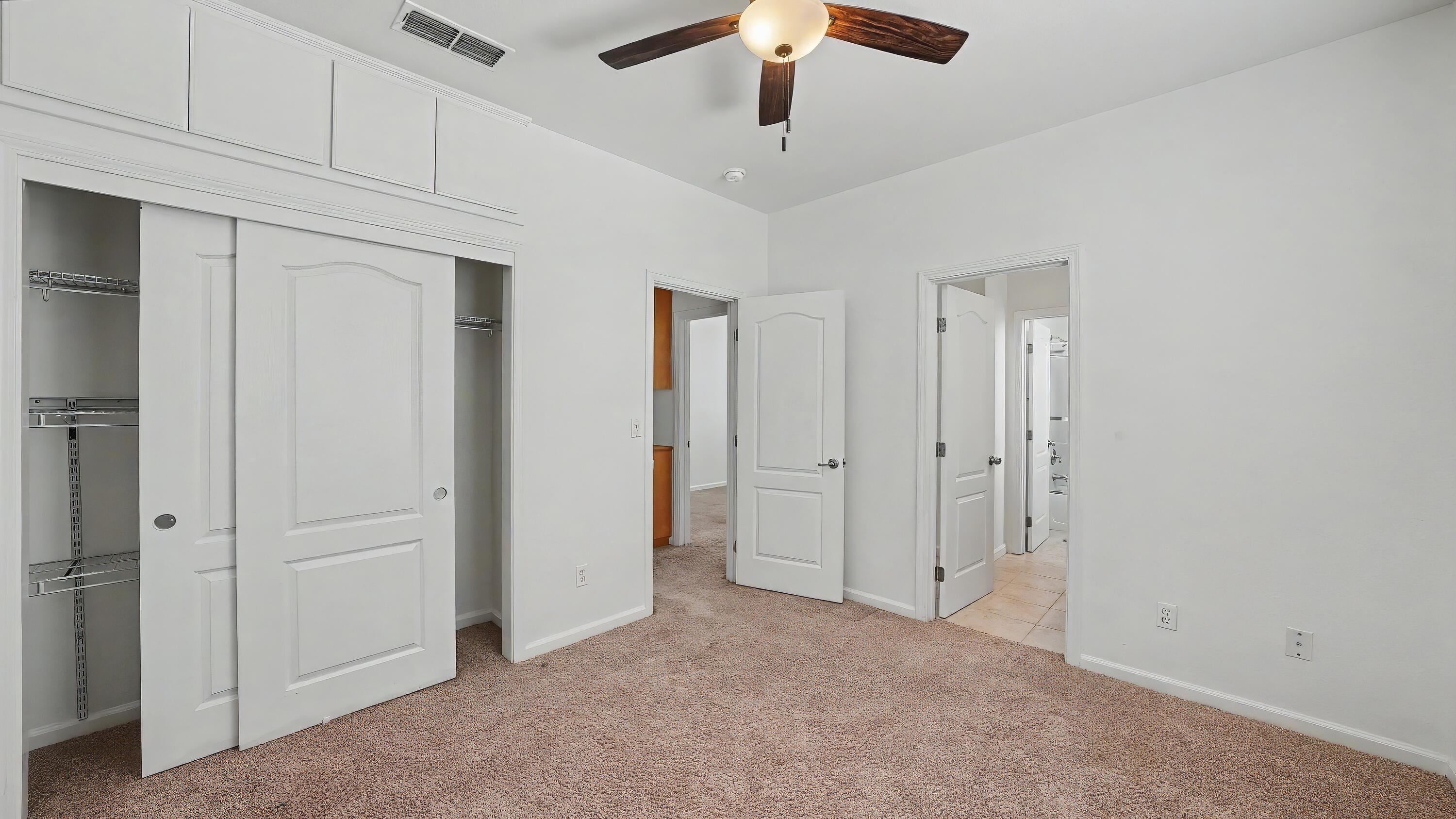 4212 W Clinton Ct, Visalia, CA 93291