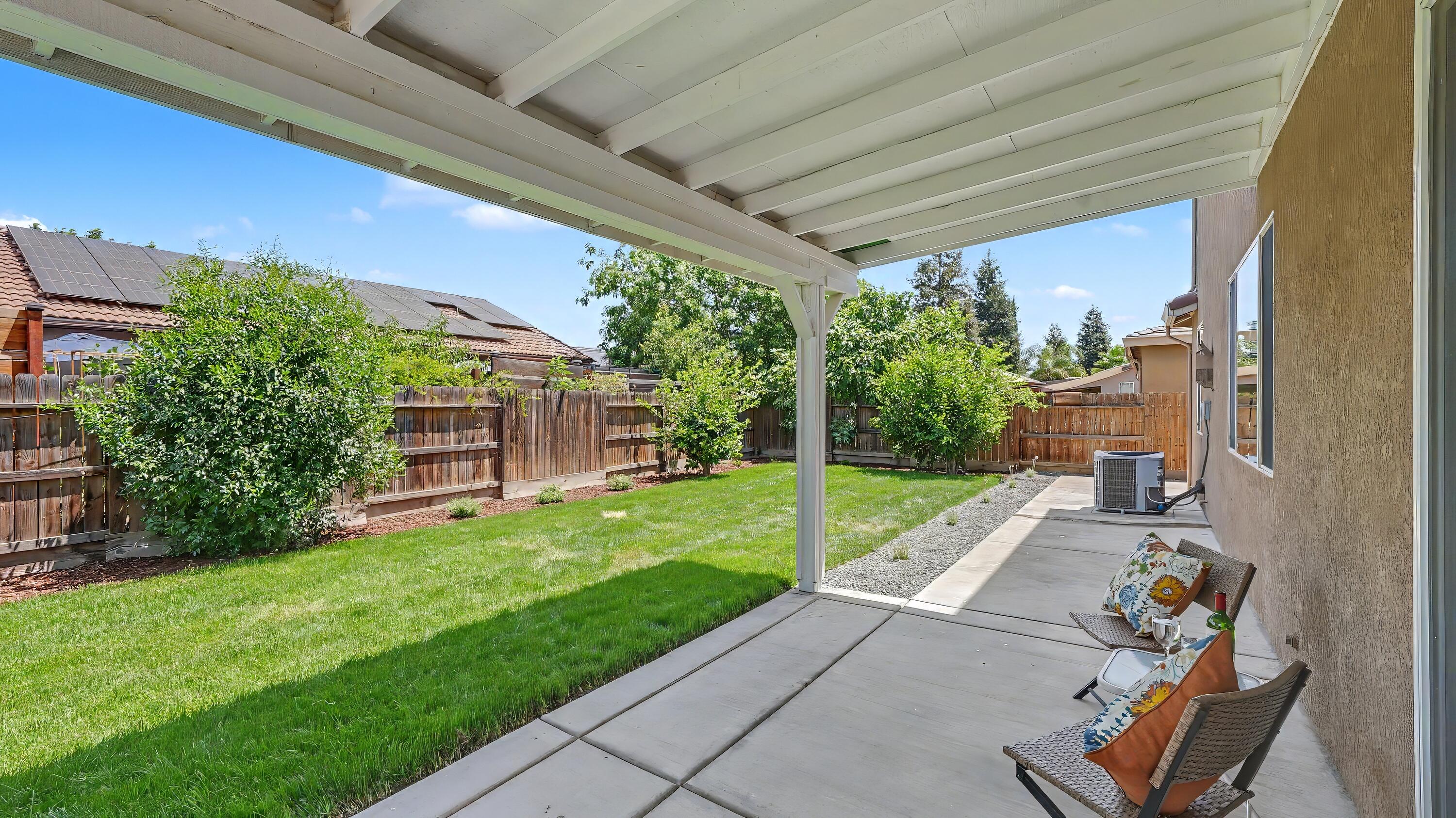 4212 W Clinton Ct, Visalia, CA 93291