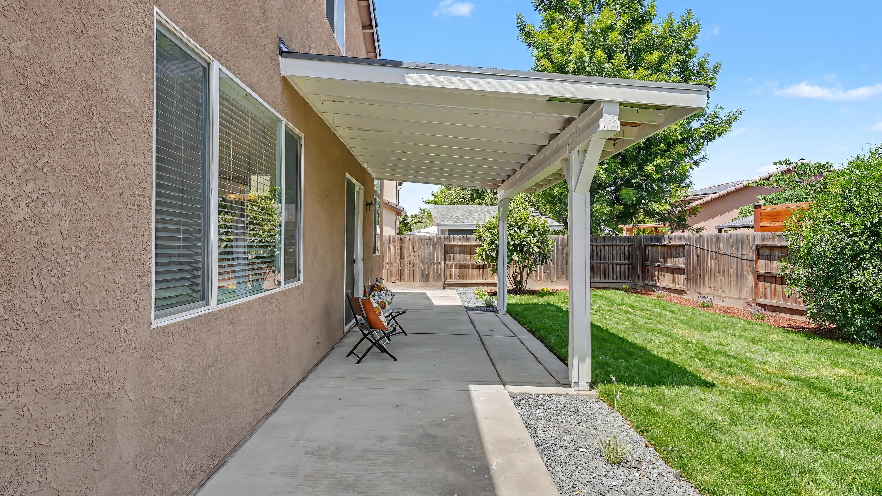 4212 W Clinton Ct, Visalia, CA 93291