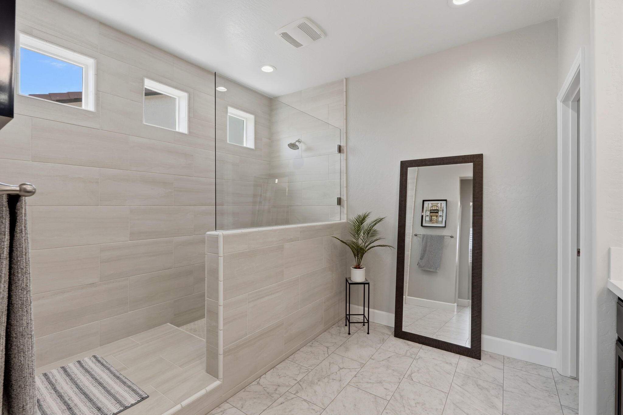 2999 Sand Hills Ave, Tulare, CA 93274