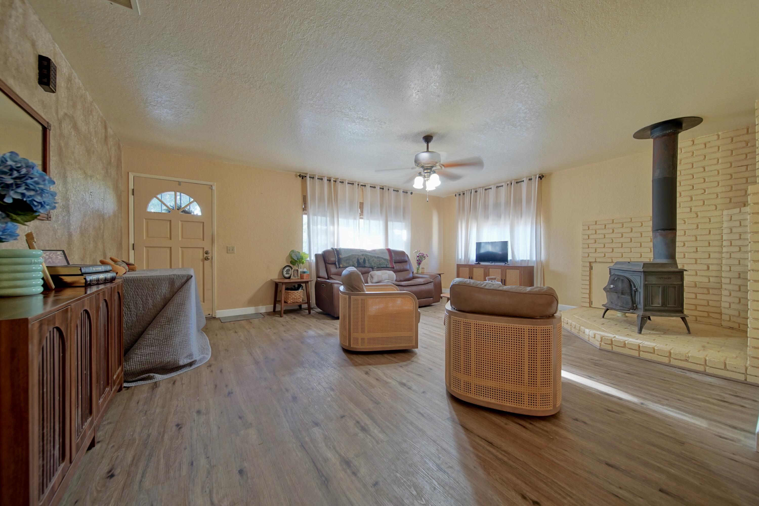 35823 Rio Vista Rd, Springville, CA 93265