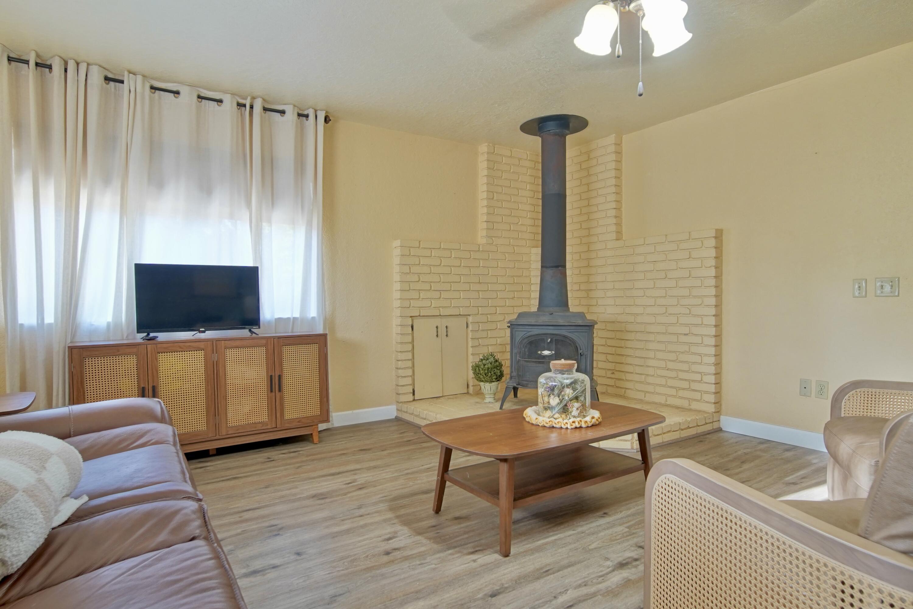 35823 Rio Vista Rd, Springville, CA 93265