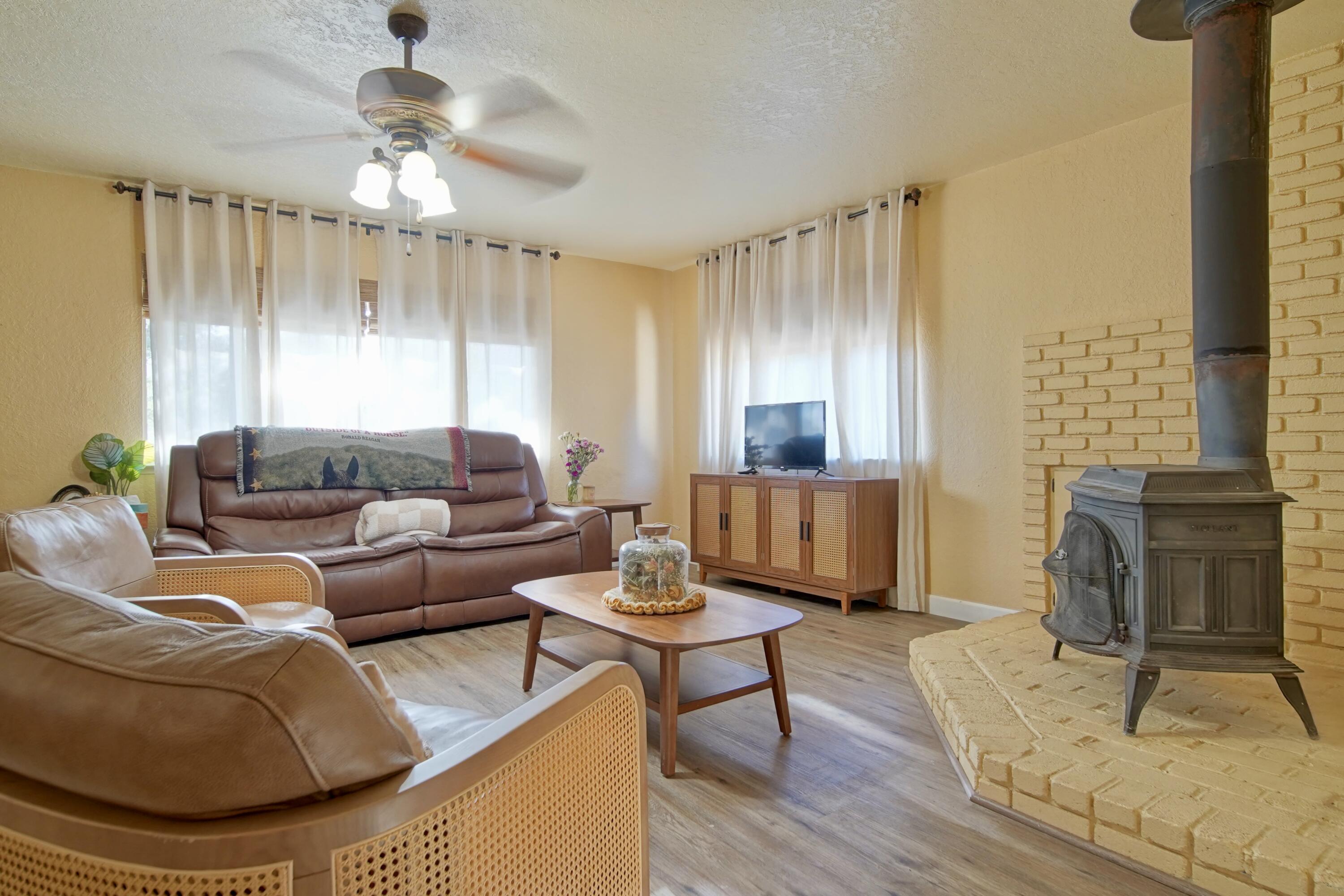 35823 Rio Vista Rd, Springville, CA 93265