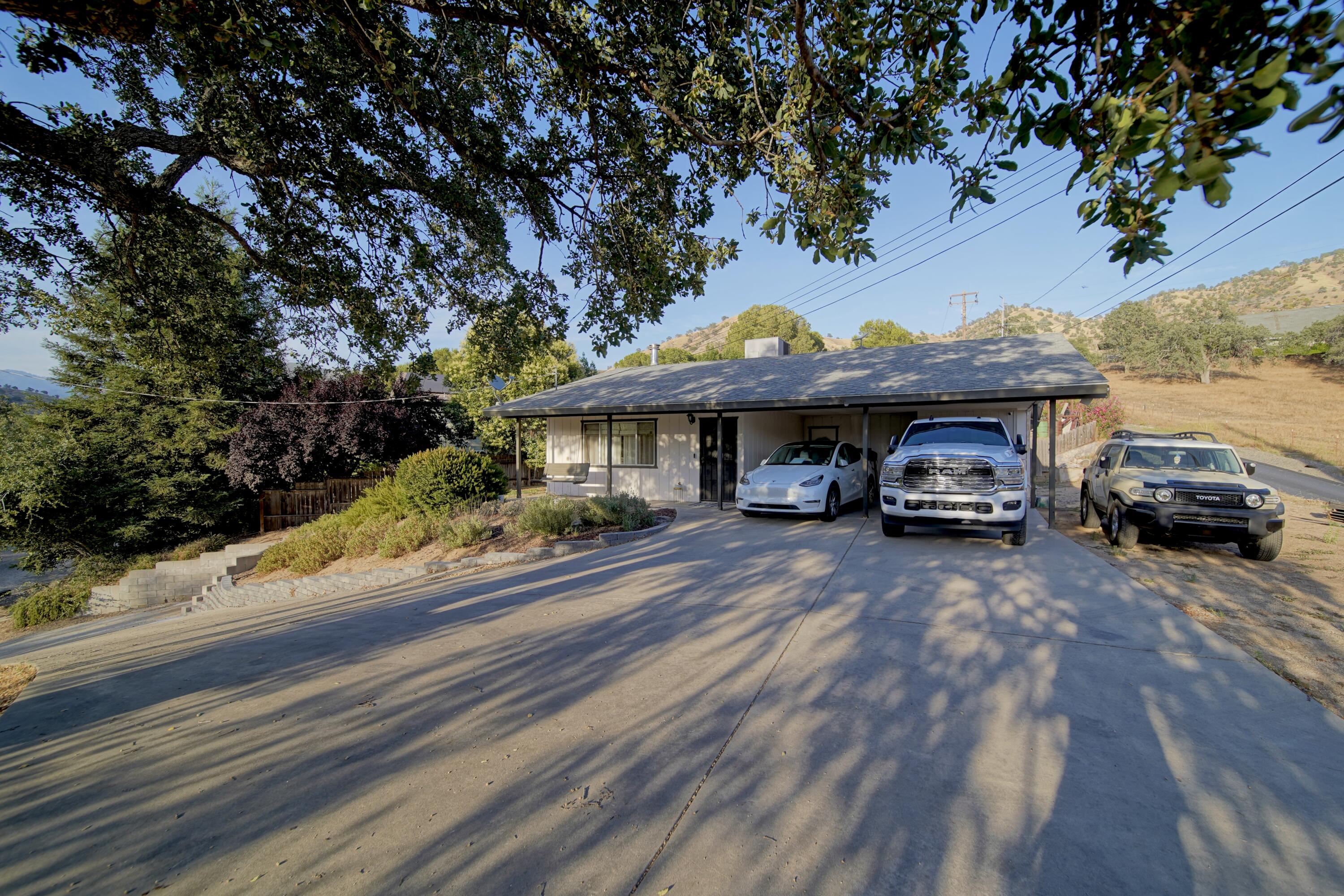 35823 Rio Vista Rd, Springville, CA 93265