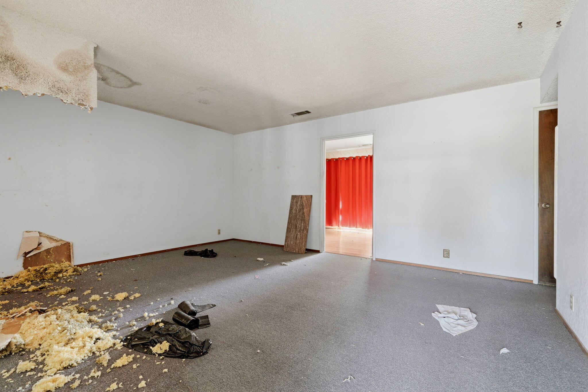 1924 S Tipton Ct, Visalia, CA 93292