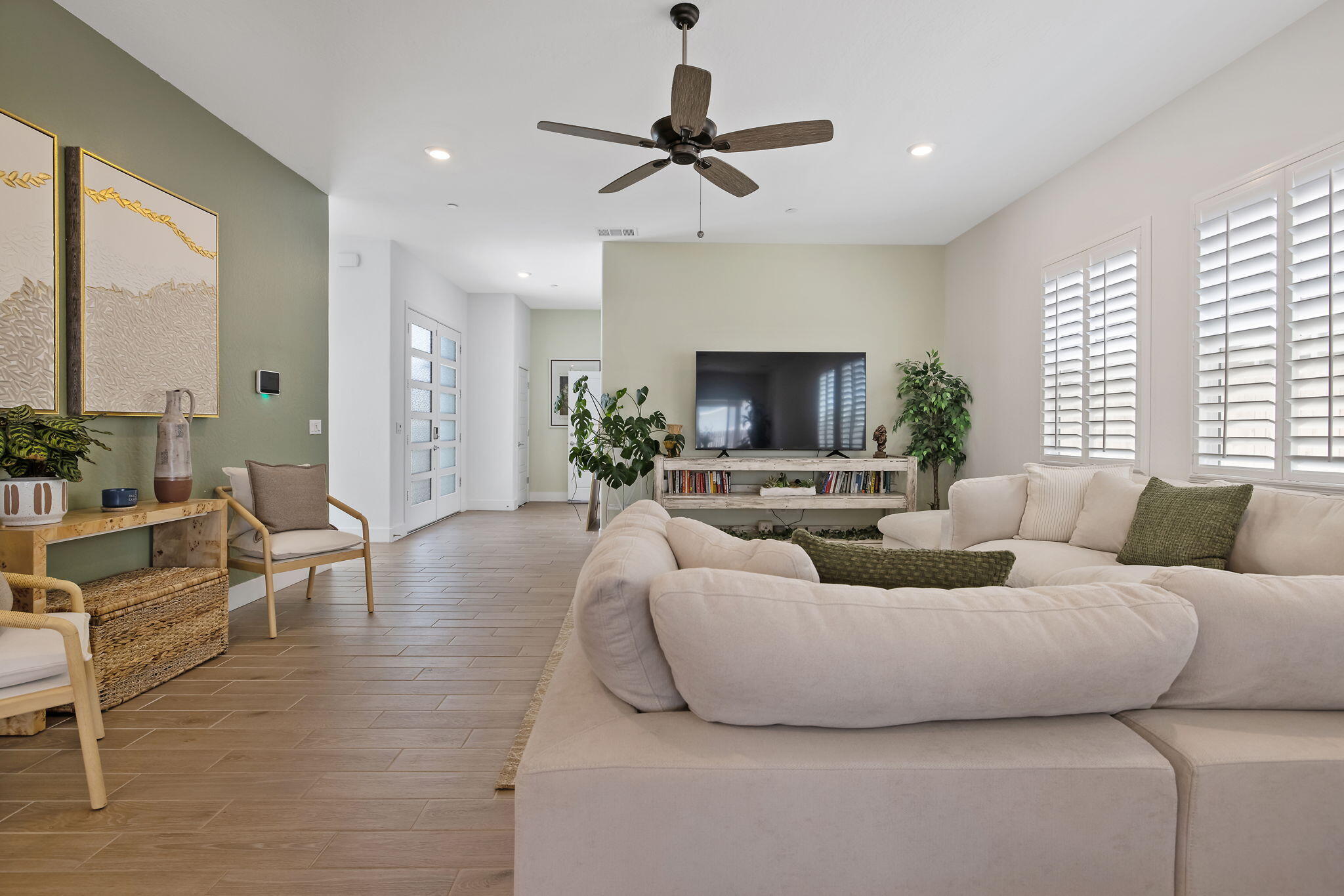 3733 N Clay St, Visalia, CA 93291