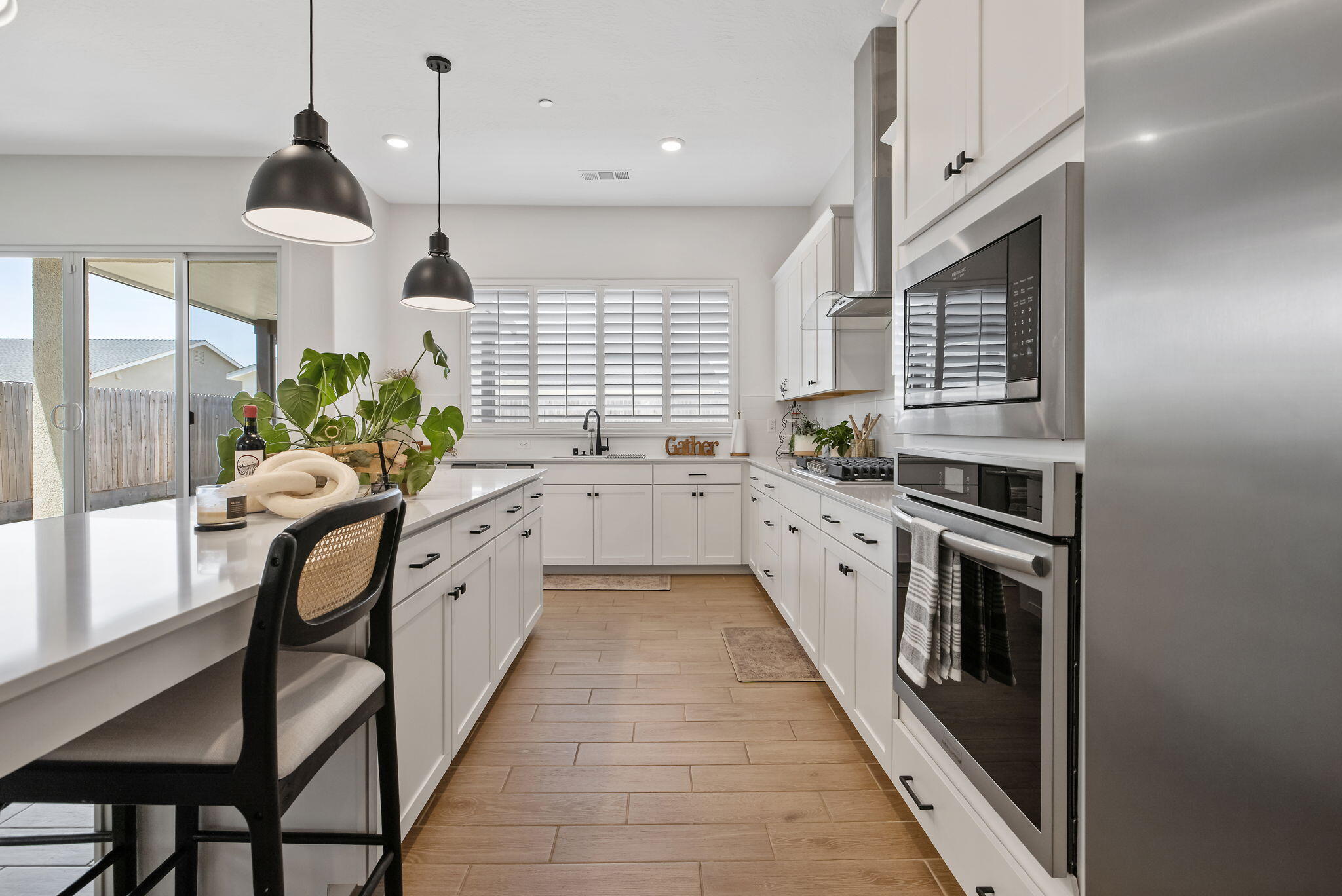 3733 N Clay St, Visalia, CA 93291