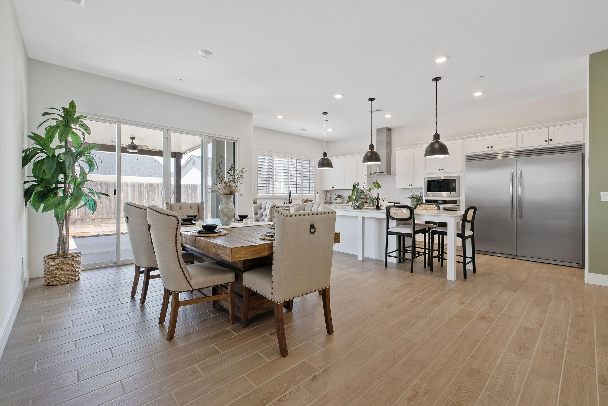 3733 N Clay St, Visalia, CA 93291