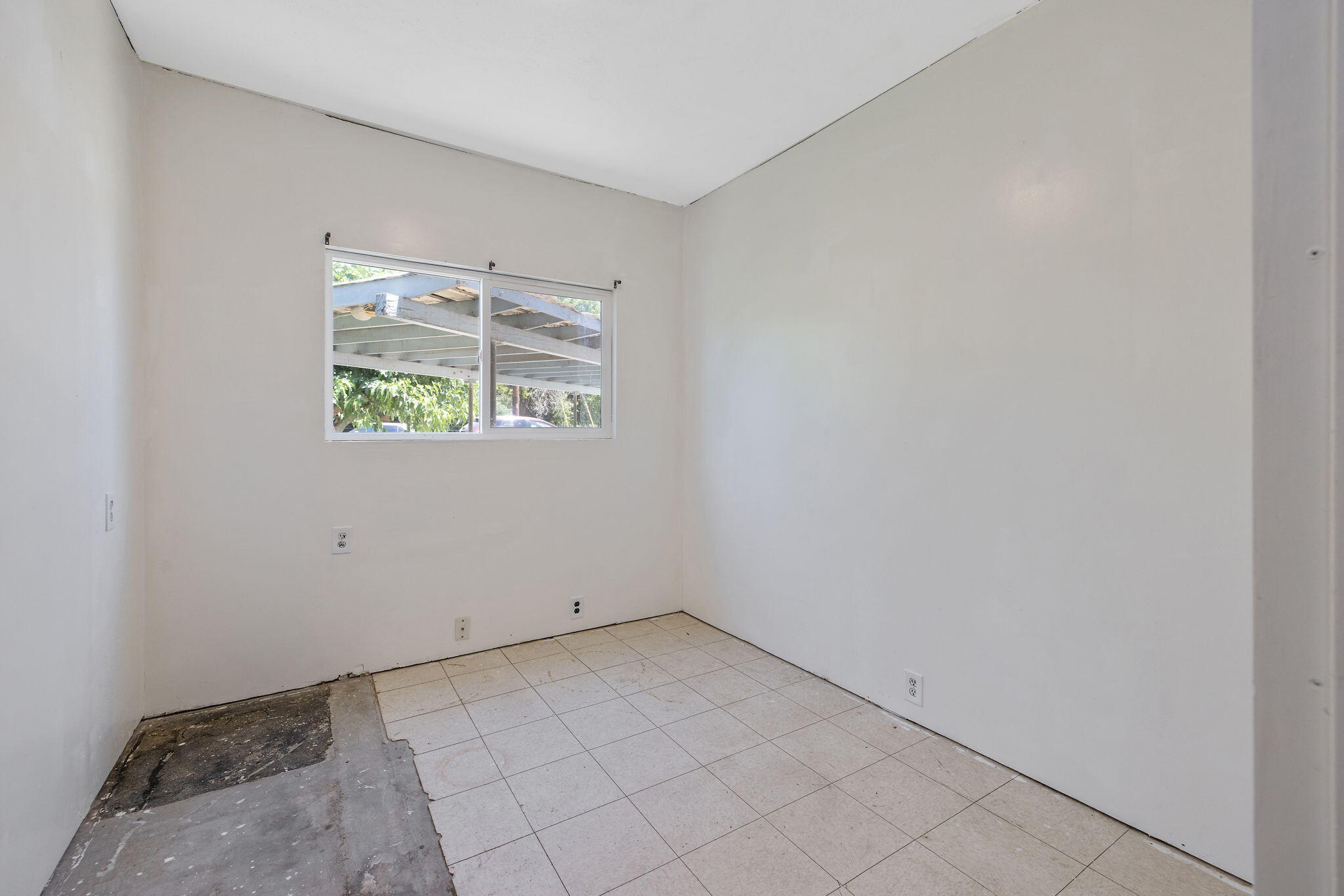 11386 Hanford Armona Rd, Hanford, CA 93230
