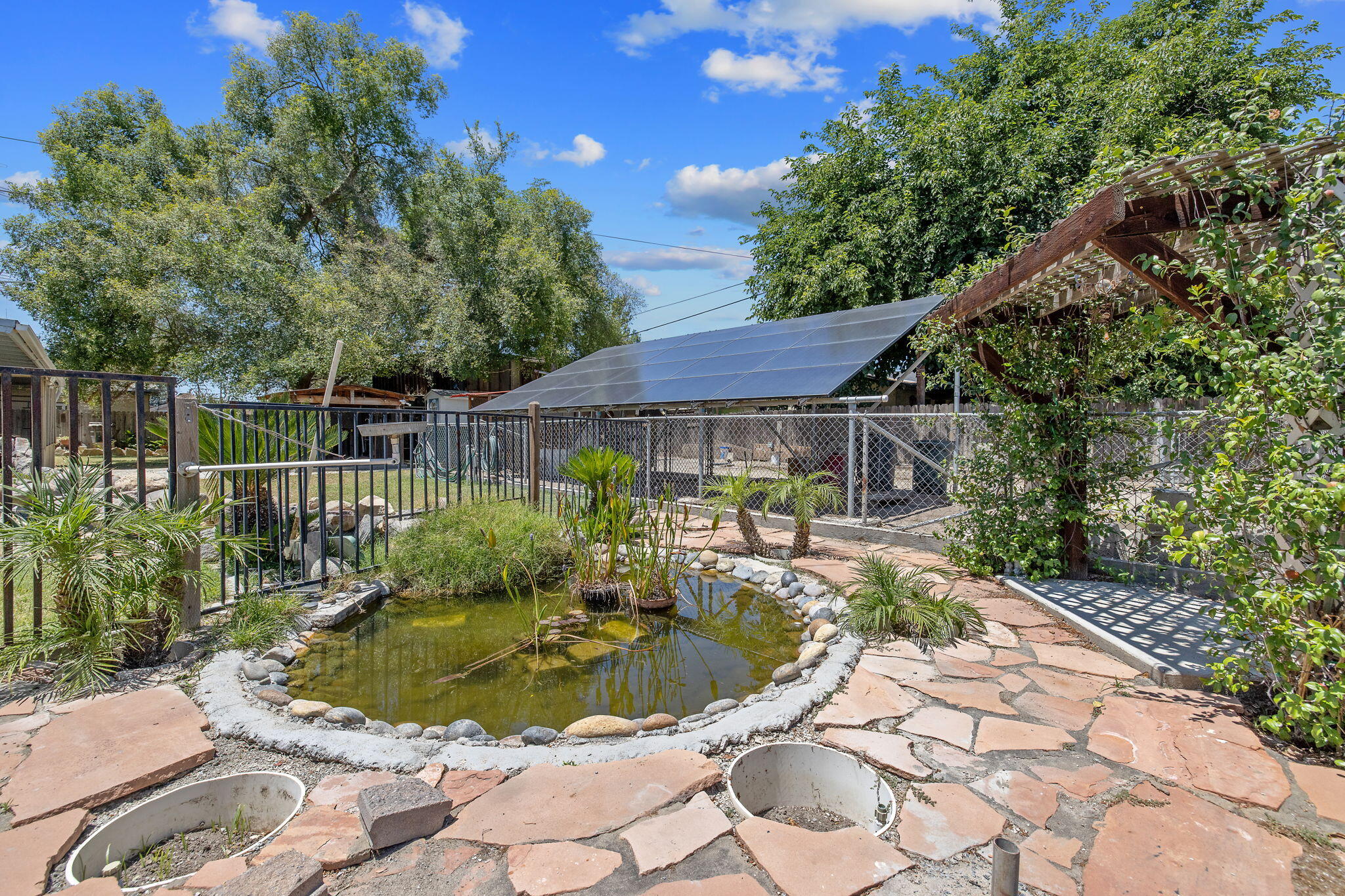 11386 Hanford Armona Rd, Hanford, CA 93230