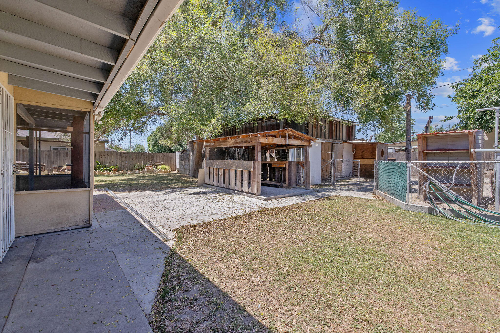11386 Hanford Armona Rd, Hanford, CA 93230