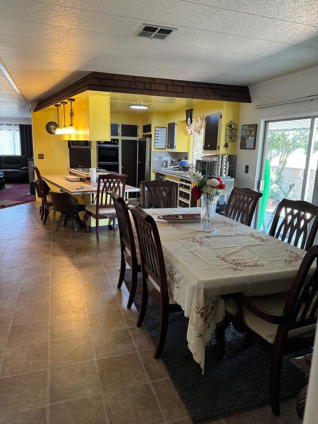 2627 W Midvalley Ave #10, Visalia, CA 93277
