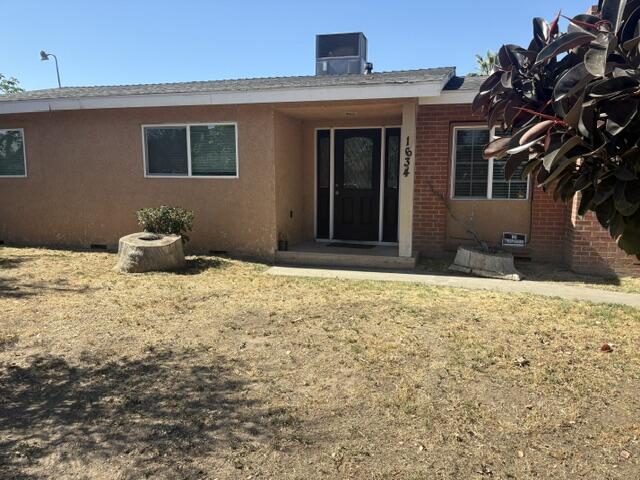 1634 W Morton Ave, Porterville, CA 93257