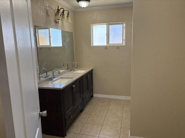 1634 W Morton Ave, Porterville, CA 93257