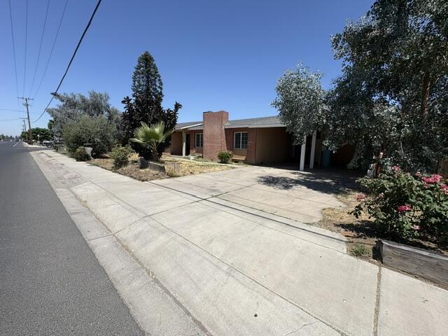 1634 W Morton Ave, Porterville, CA 93257