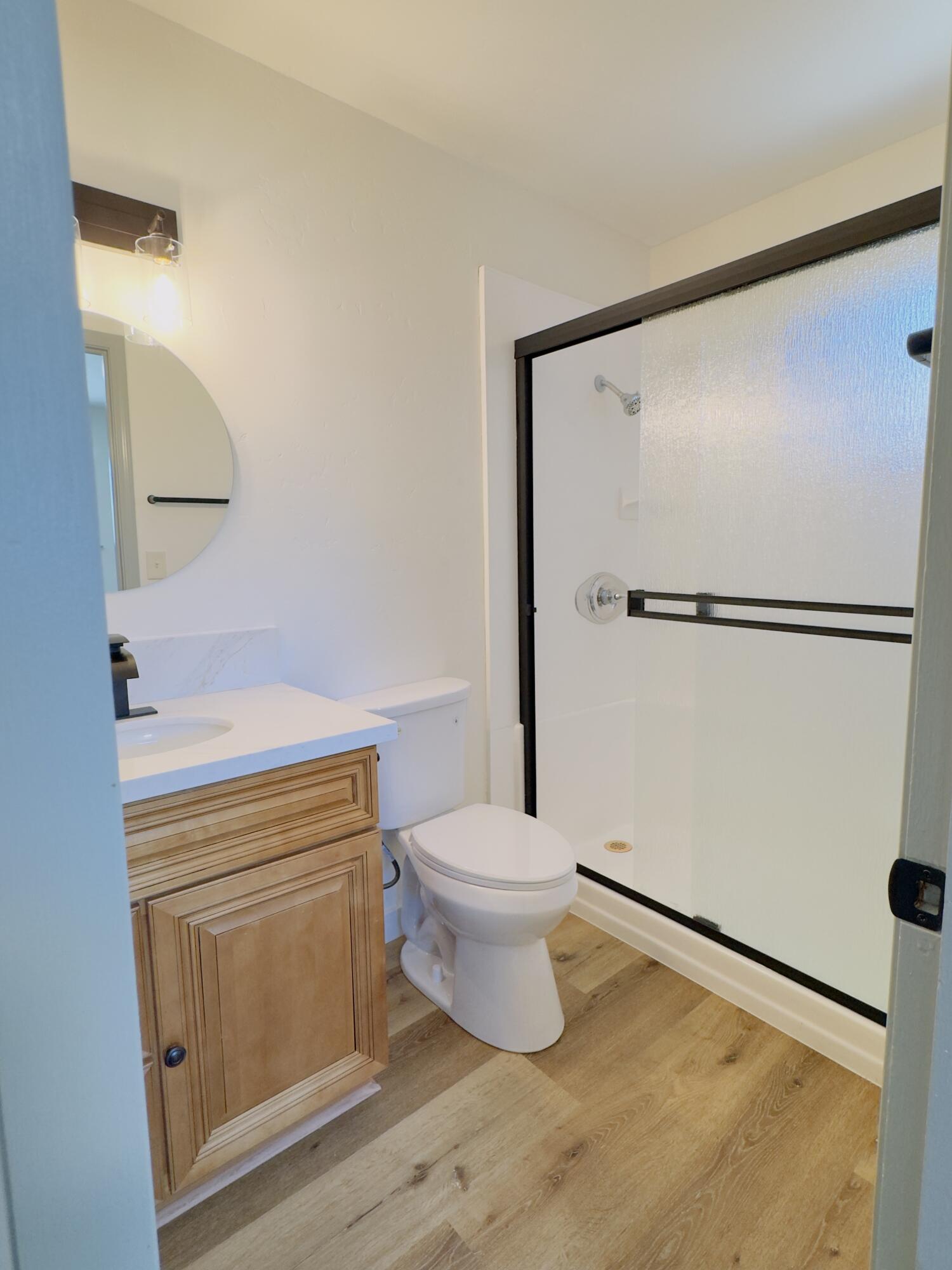 1138 S Valley St, Visalia, CA 93277