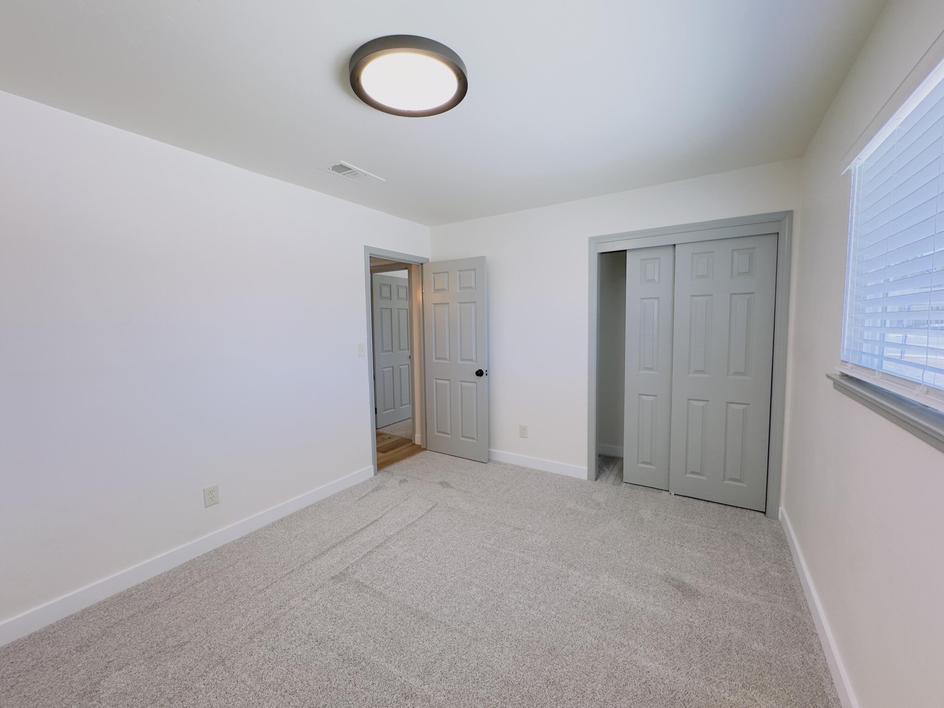 1138 S Valley St, Visalia, CA 93277