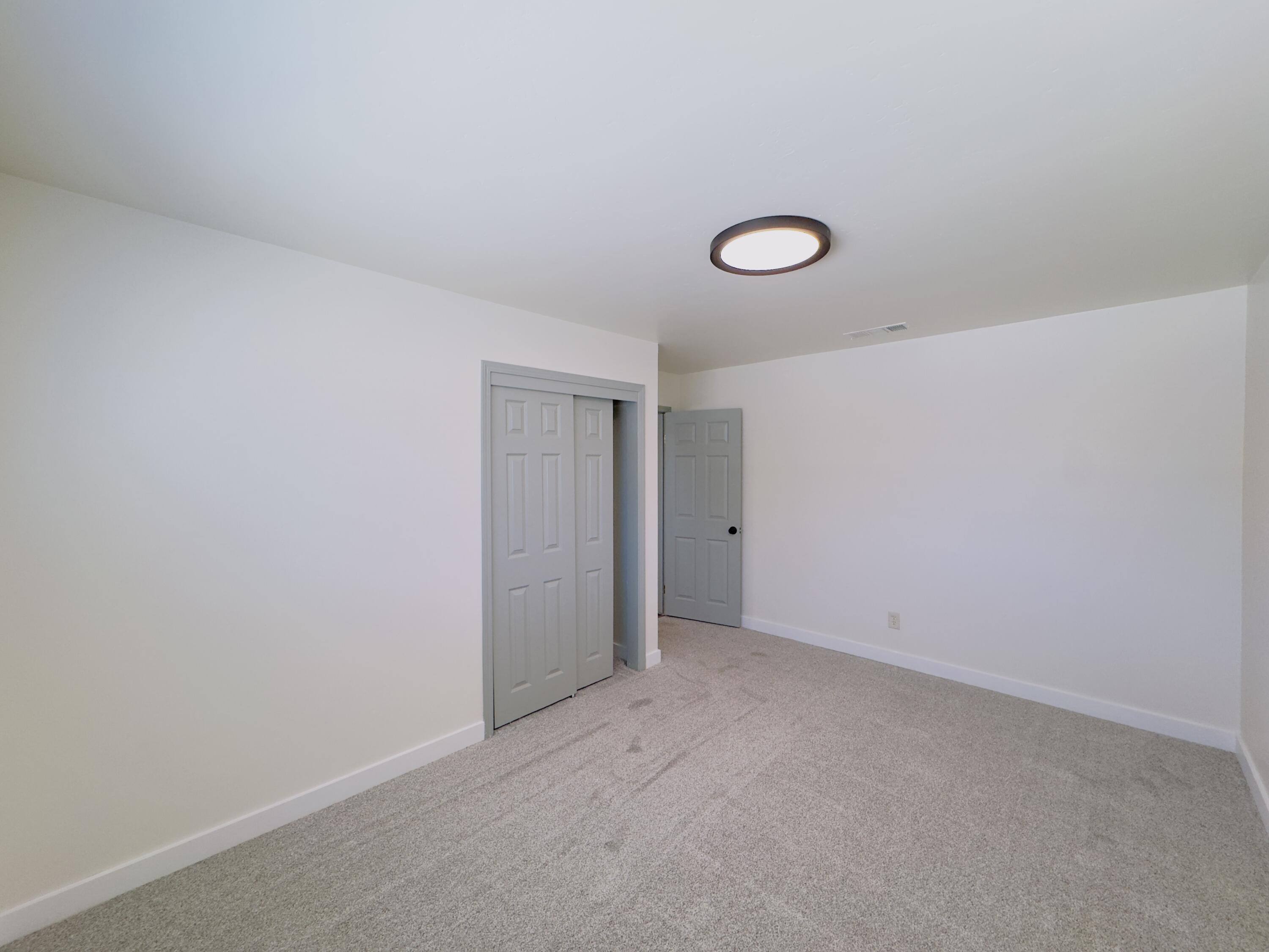 1138 S Valley St, Visalia, CA 93277