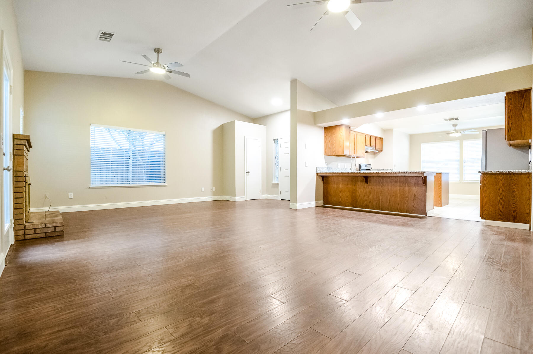 5833 W Paradise Ave, Visalia, CA 93277