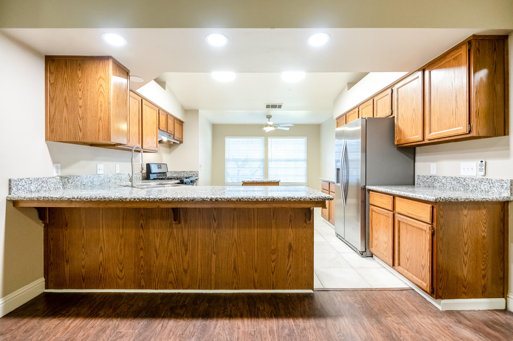 5833 W Paradise Ave, Visalia, CA 93277