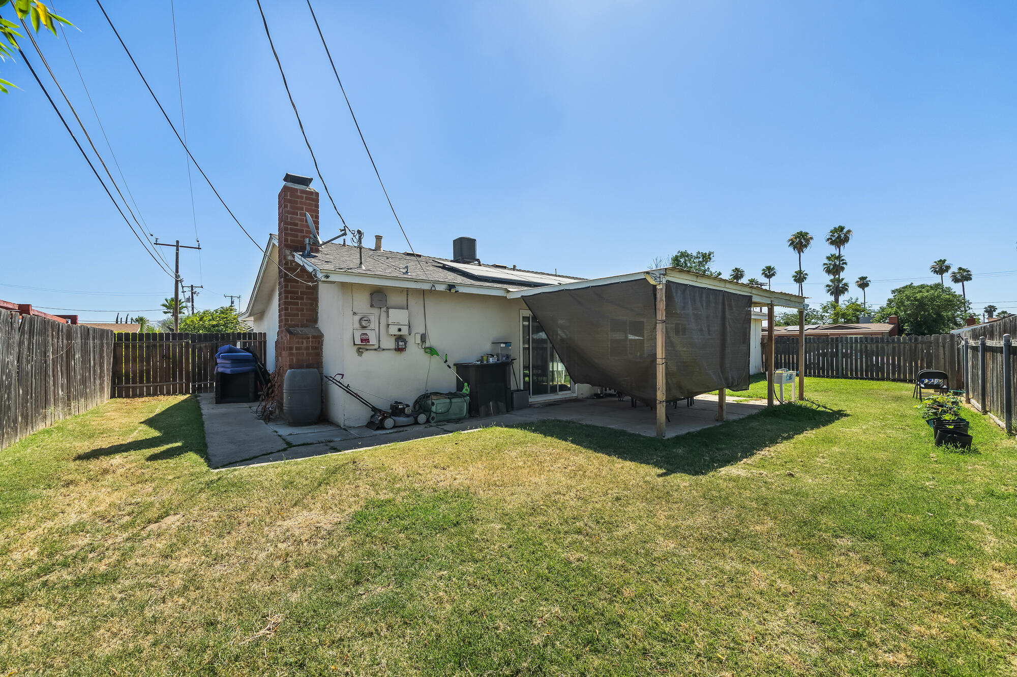 1306 Elaine Dr, Hanford, CA 93230