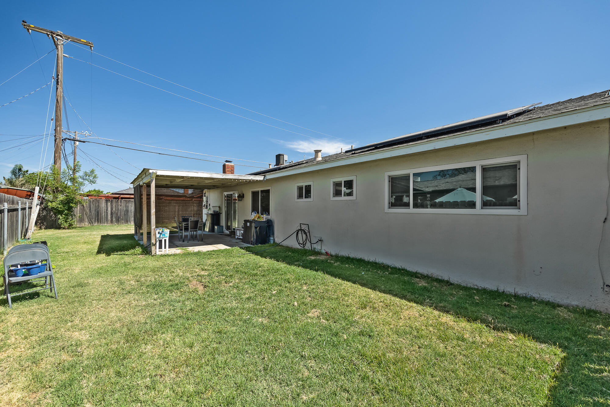 1306 Elaine Dr, Hanford, CA 93230