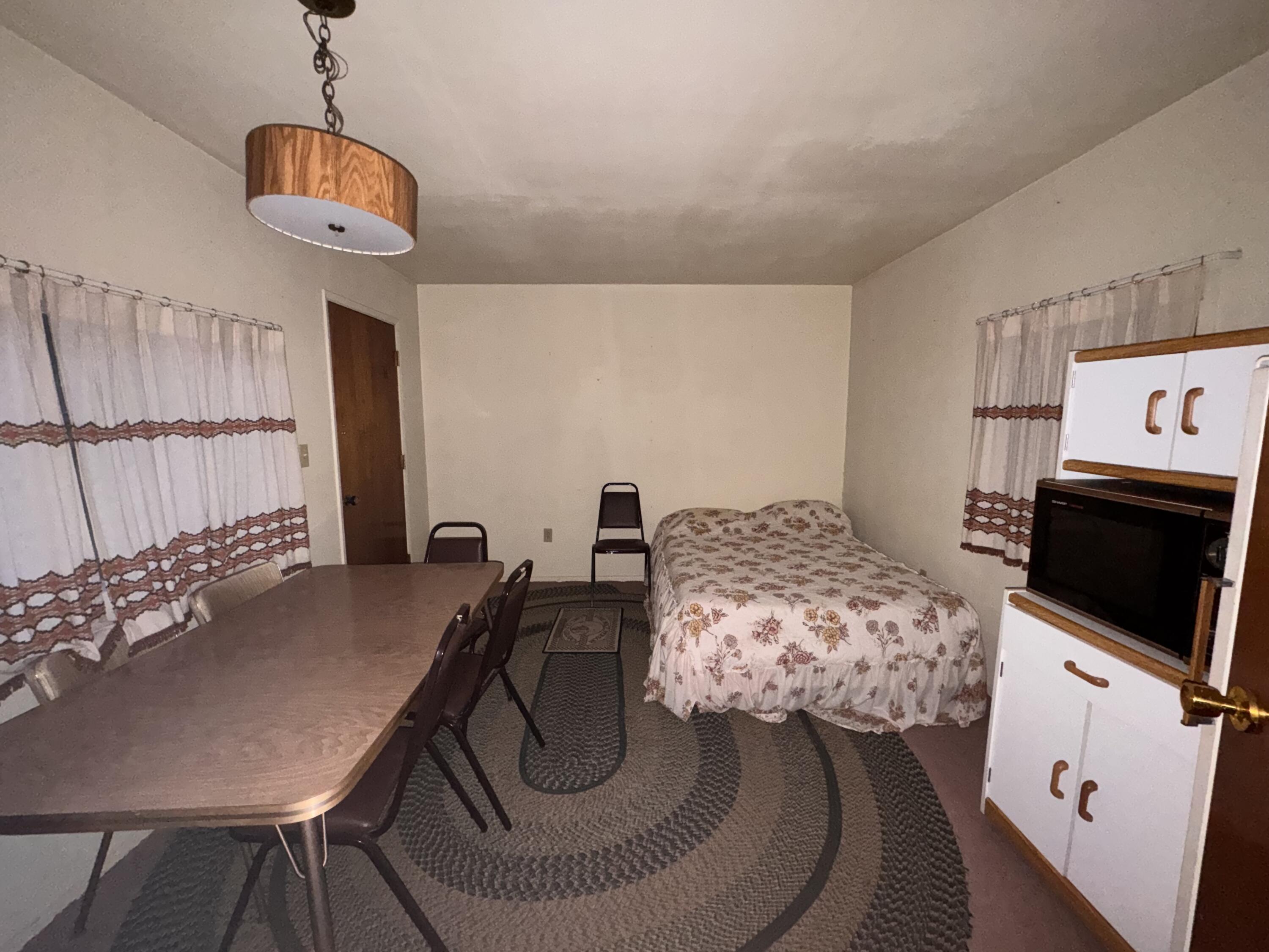 57989 Red Bud Ln, Badger, CA 93603