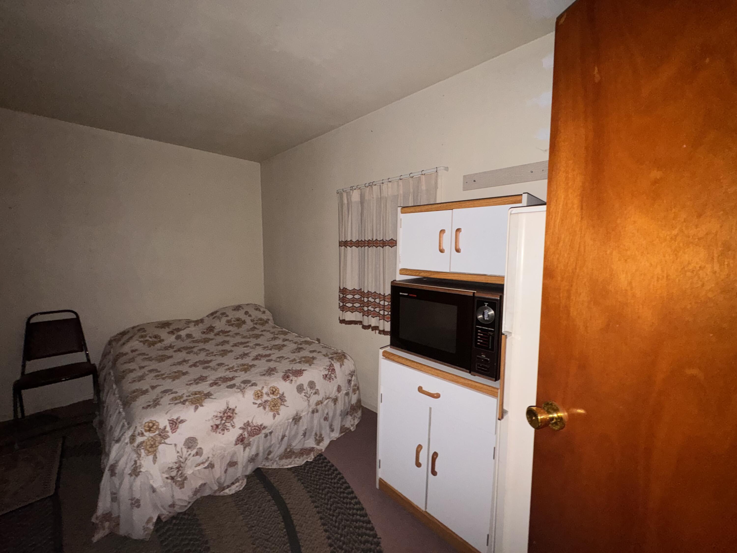 57989 Red Bud Ln, Badger, CA 93603