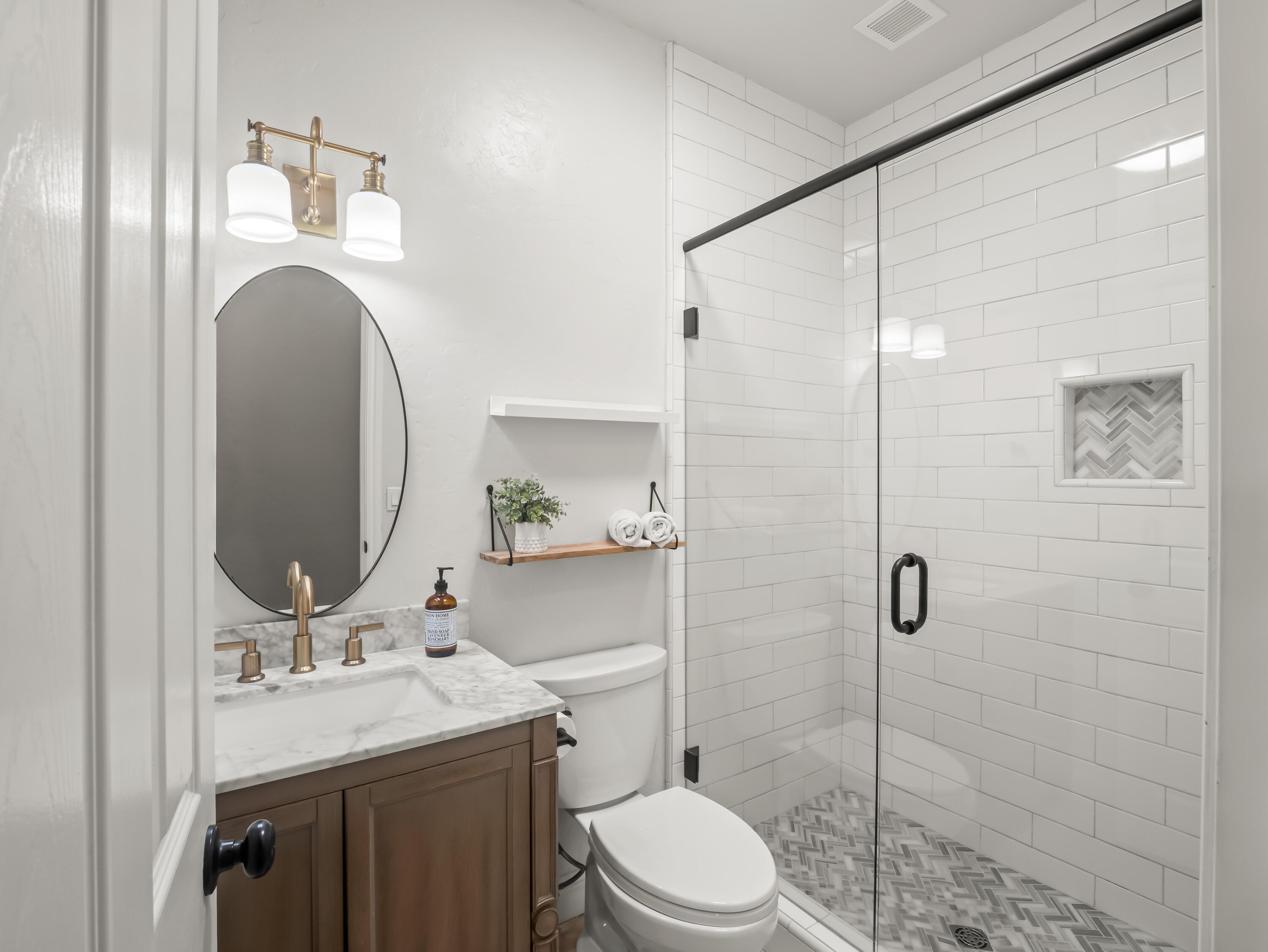 1970 N Langley Ave, Clovis, CA 93619