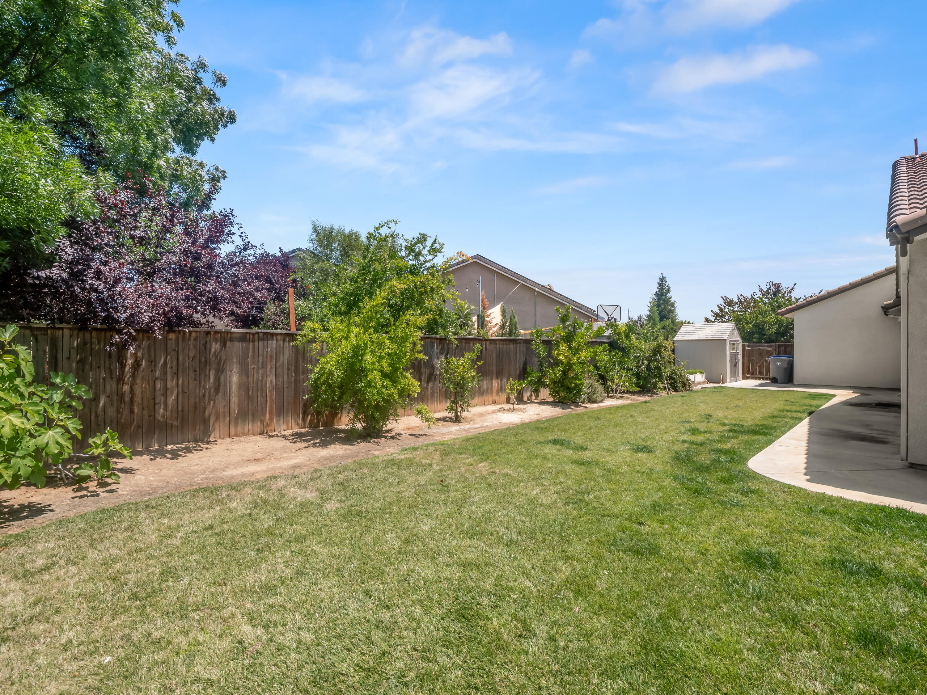 1970 N Langley Ave, Clovis, CA 93619