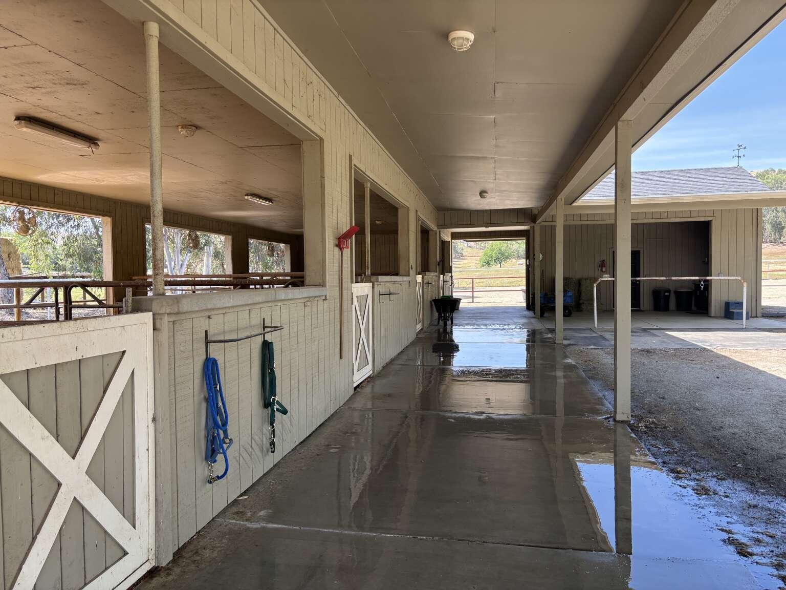 31255 Palm Dr, Exeter, CA 93221