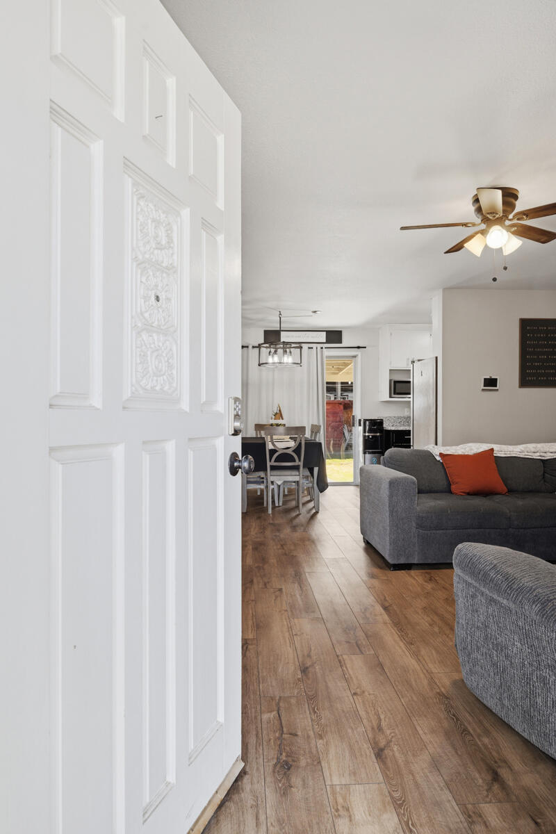 119 Bryant Ct, Exeter, CA 93221