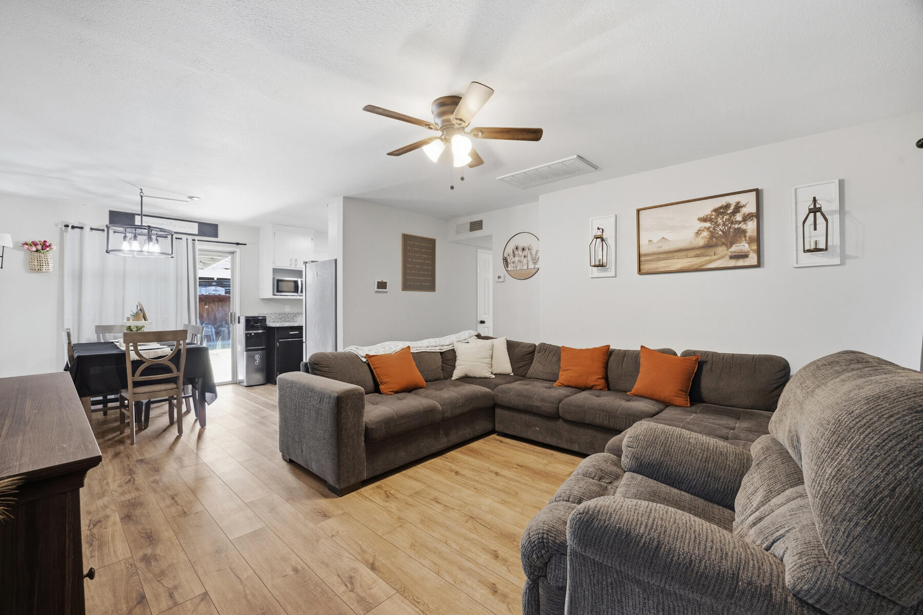 119 Bryant Ct, Exeter, CA 93221
