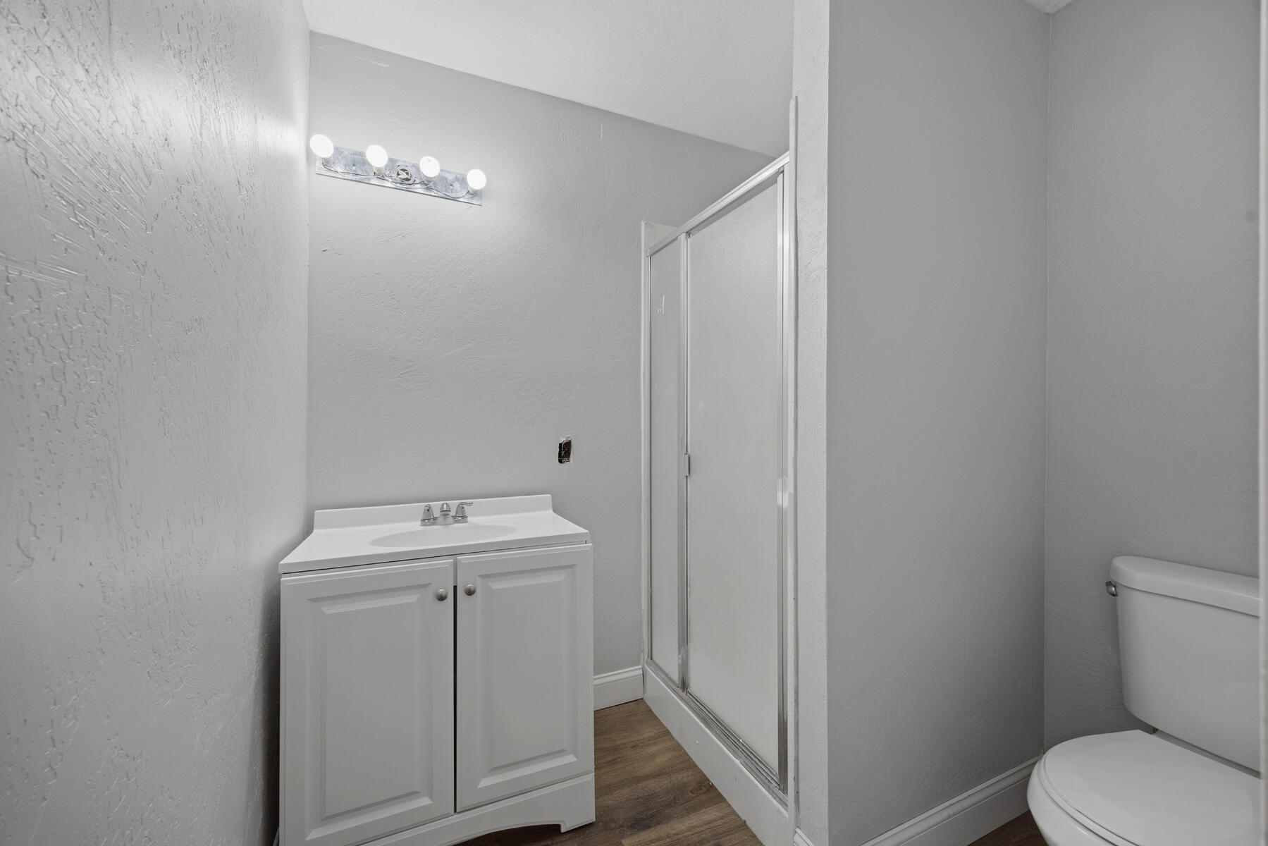 119 Bryant Ct, Exeter, CA 93221