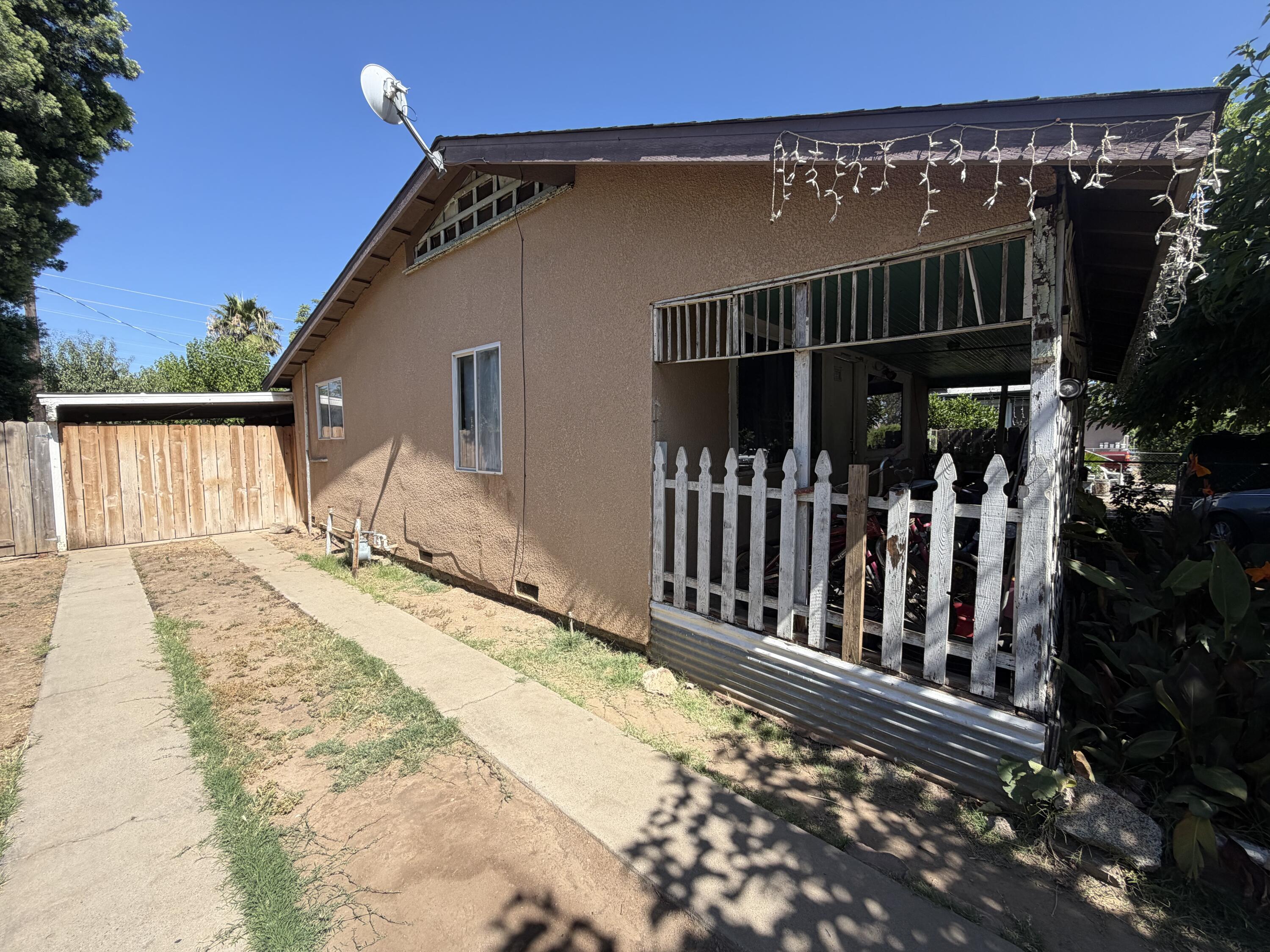 467 N Elmwood, Lindsay, CA 93247