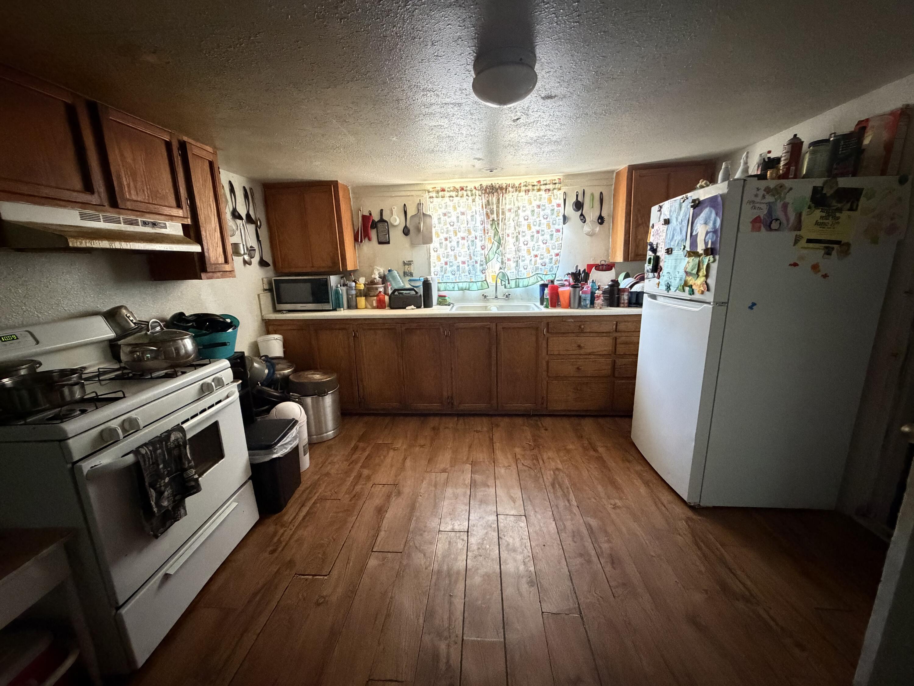 467 N Elmwood, Lindsay, CA 93247
