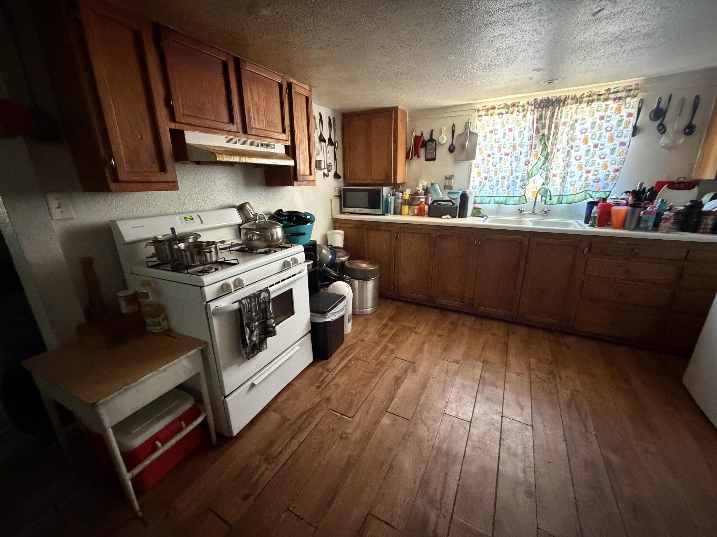467 N Elmwood, Lindsay, CA 93247
