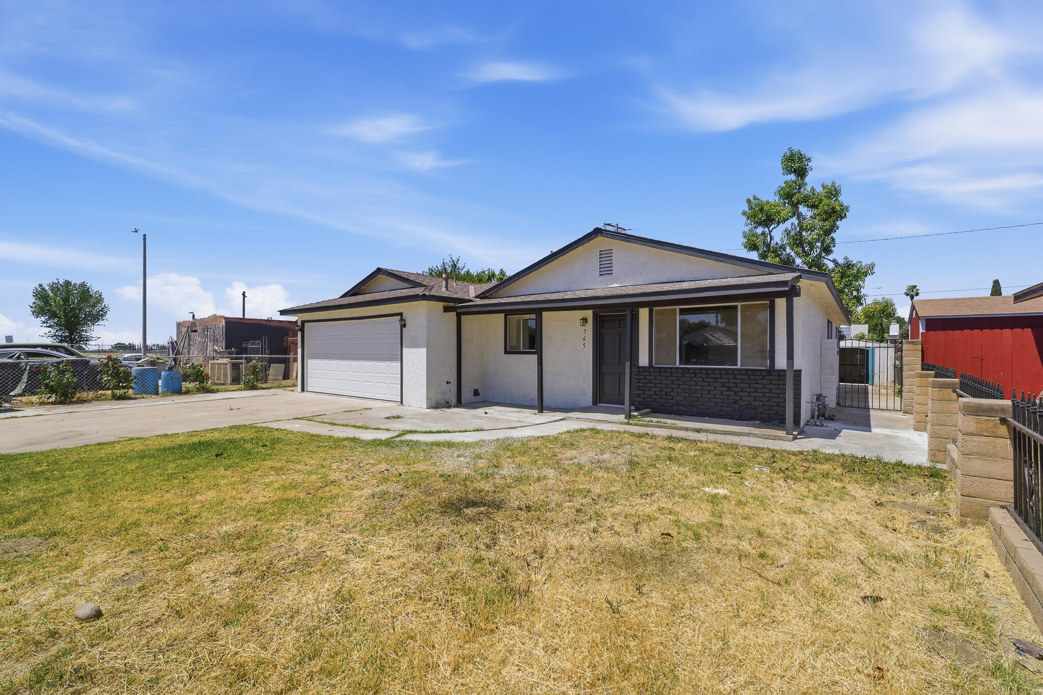 765 S C St, Tulare, CA 93274