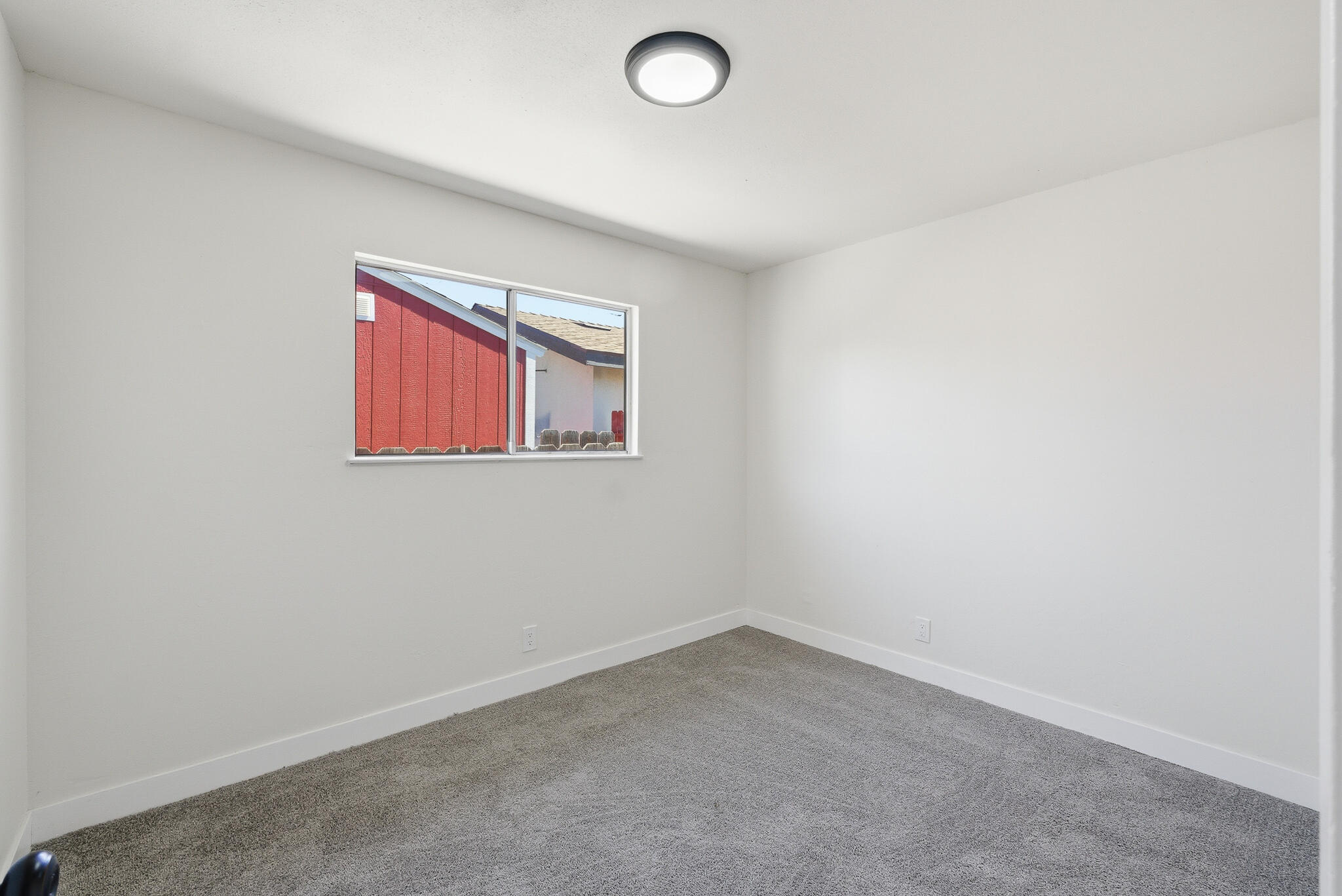 765 S C St, Tulare, CA 93274