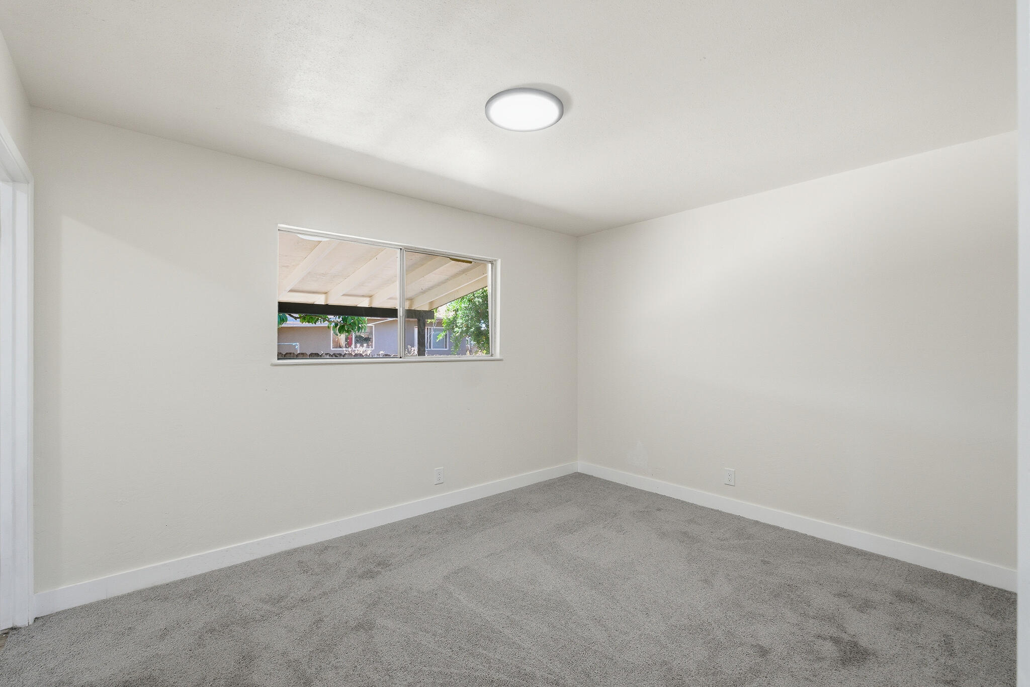 765 S C St, Tulare, CA 93274