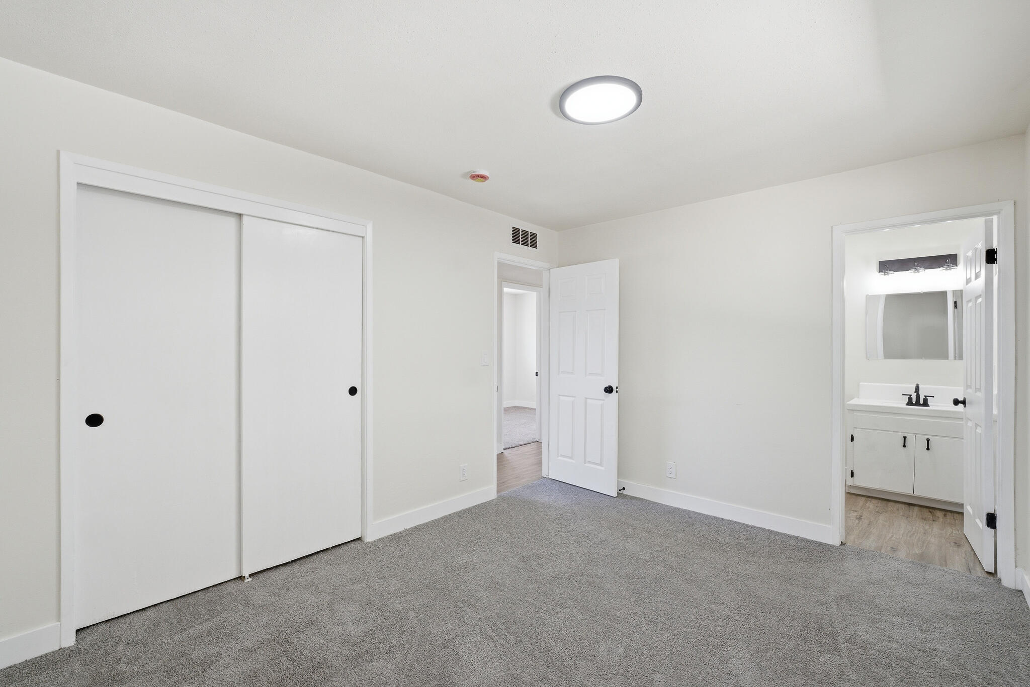 765 S C St, Tulare, CA 93274