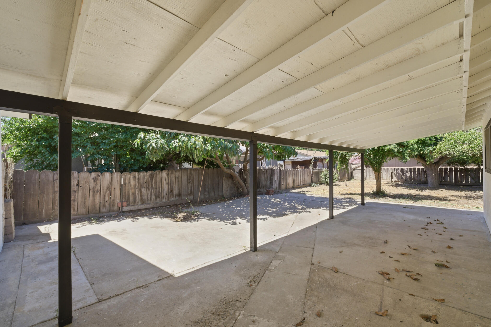 765 S C St, Tulare, CA 93274