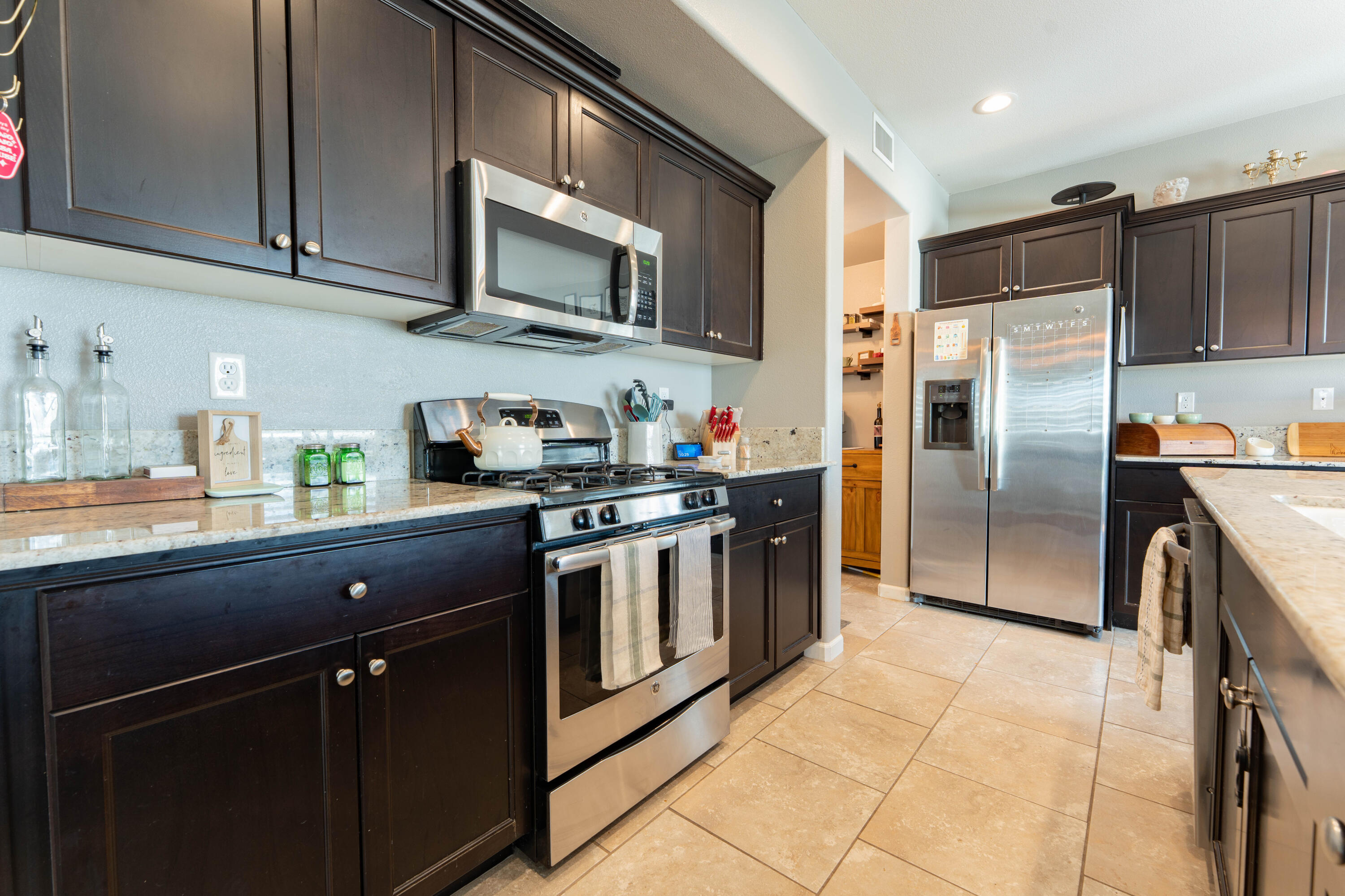 1128 Caddie Loop, Lemoore, CA 93245