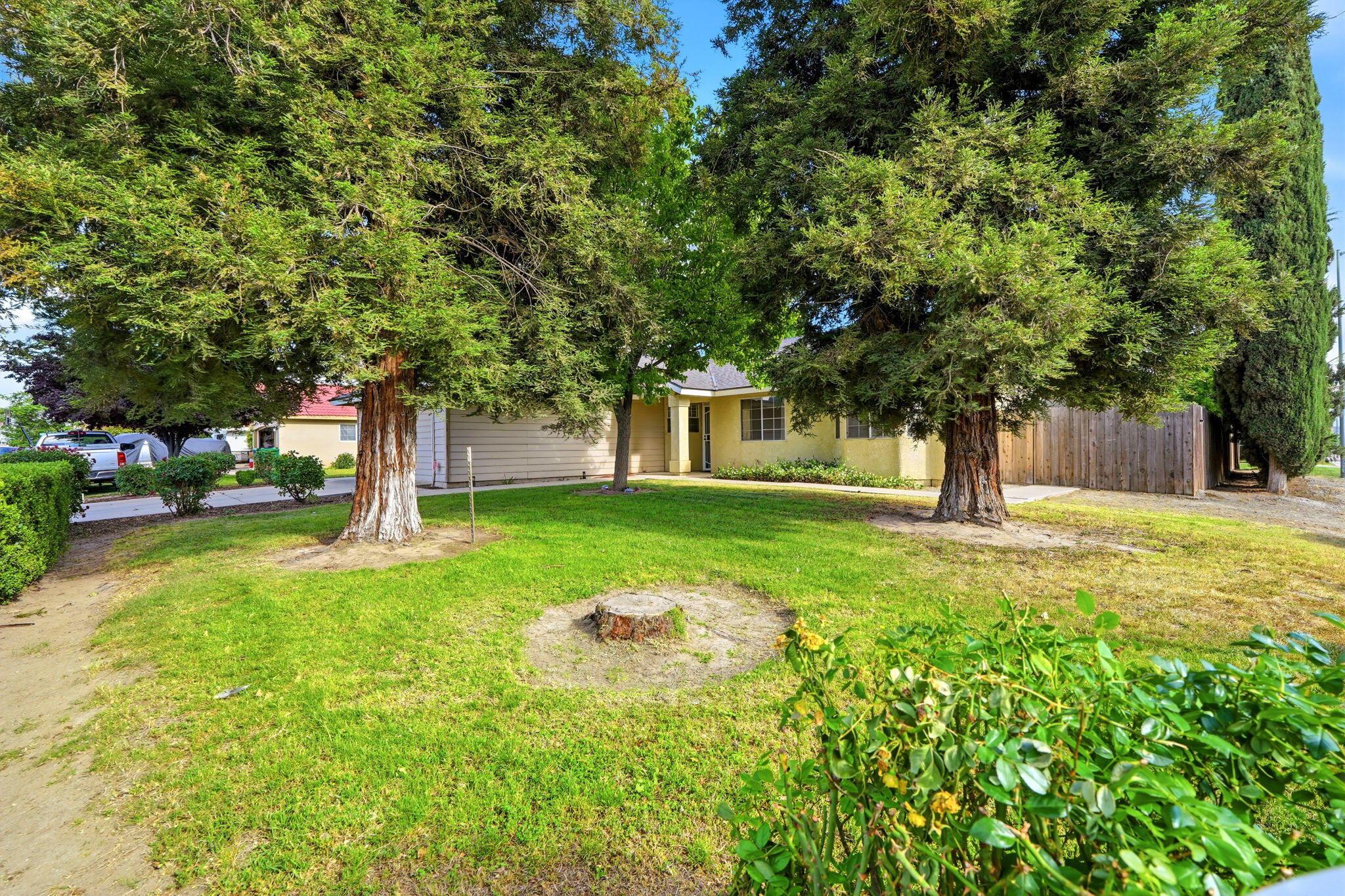 1215 Bentley Dr, Corcoran, CA 93212