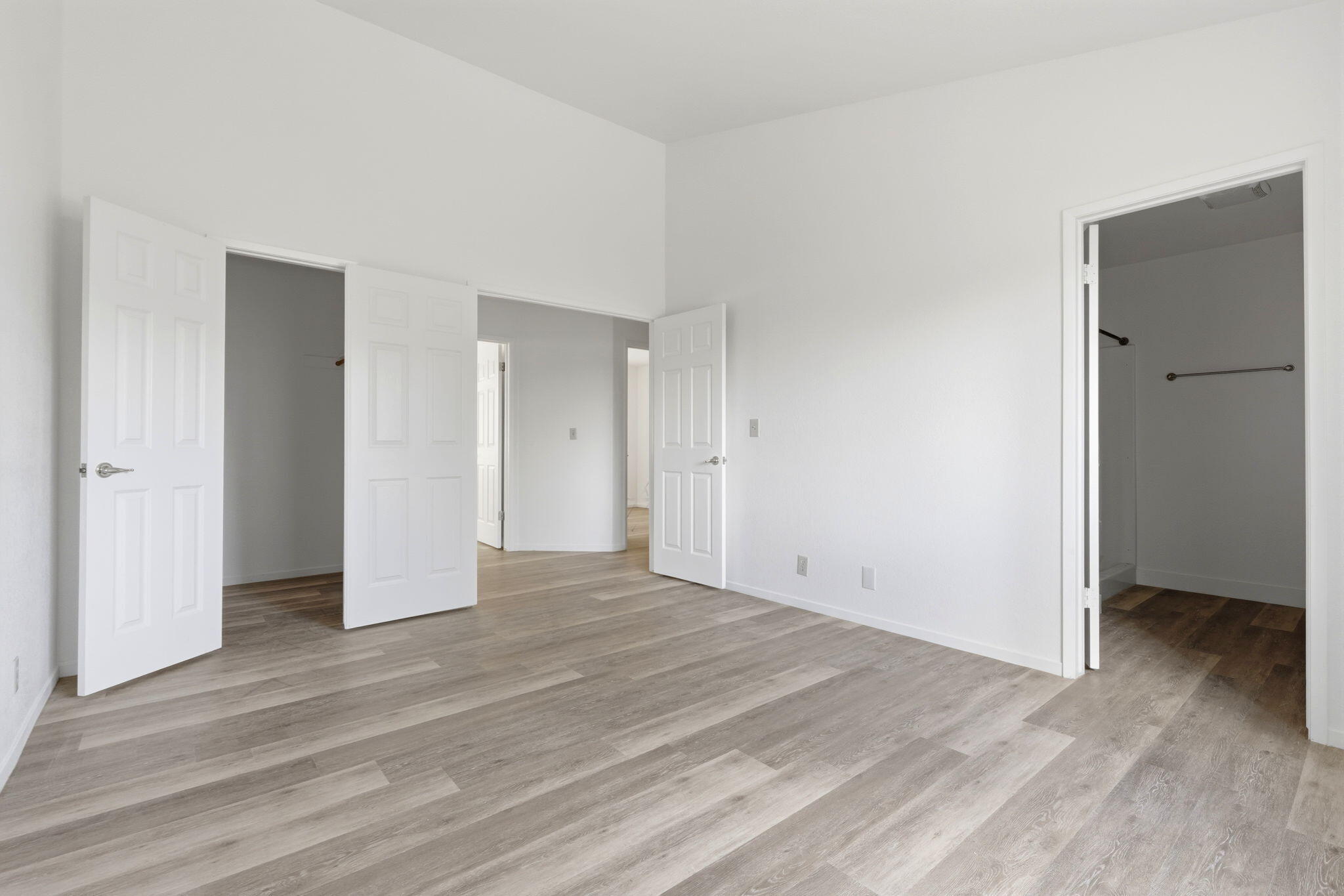 1215 Bentley Dr, Corcoran, CA 93212