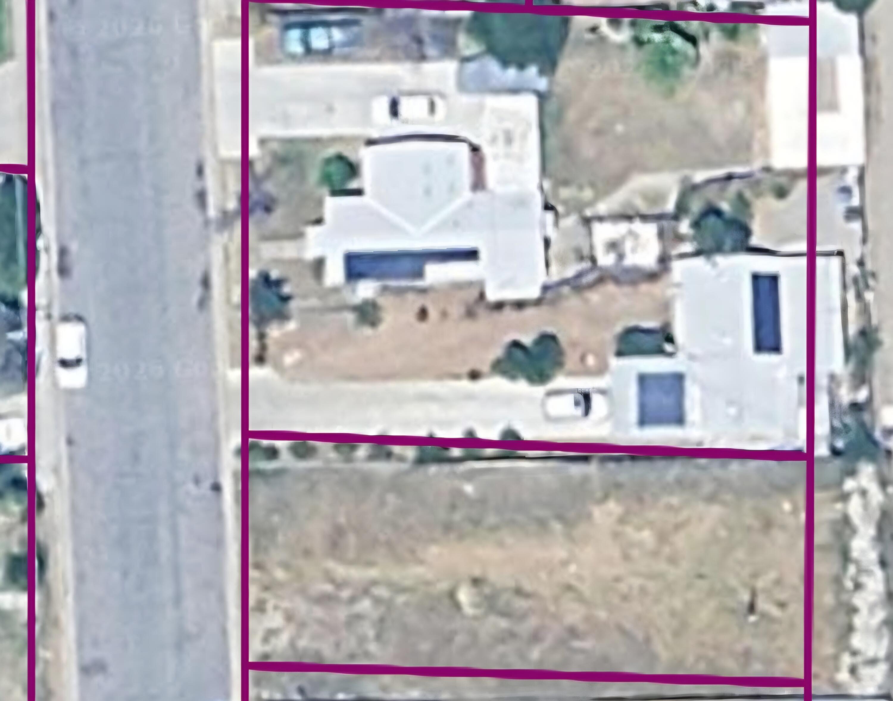 1124 S 1st Ave, Dinuba, CA 93618