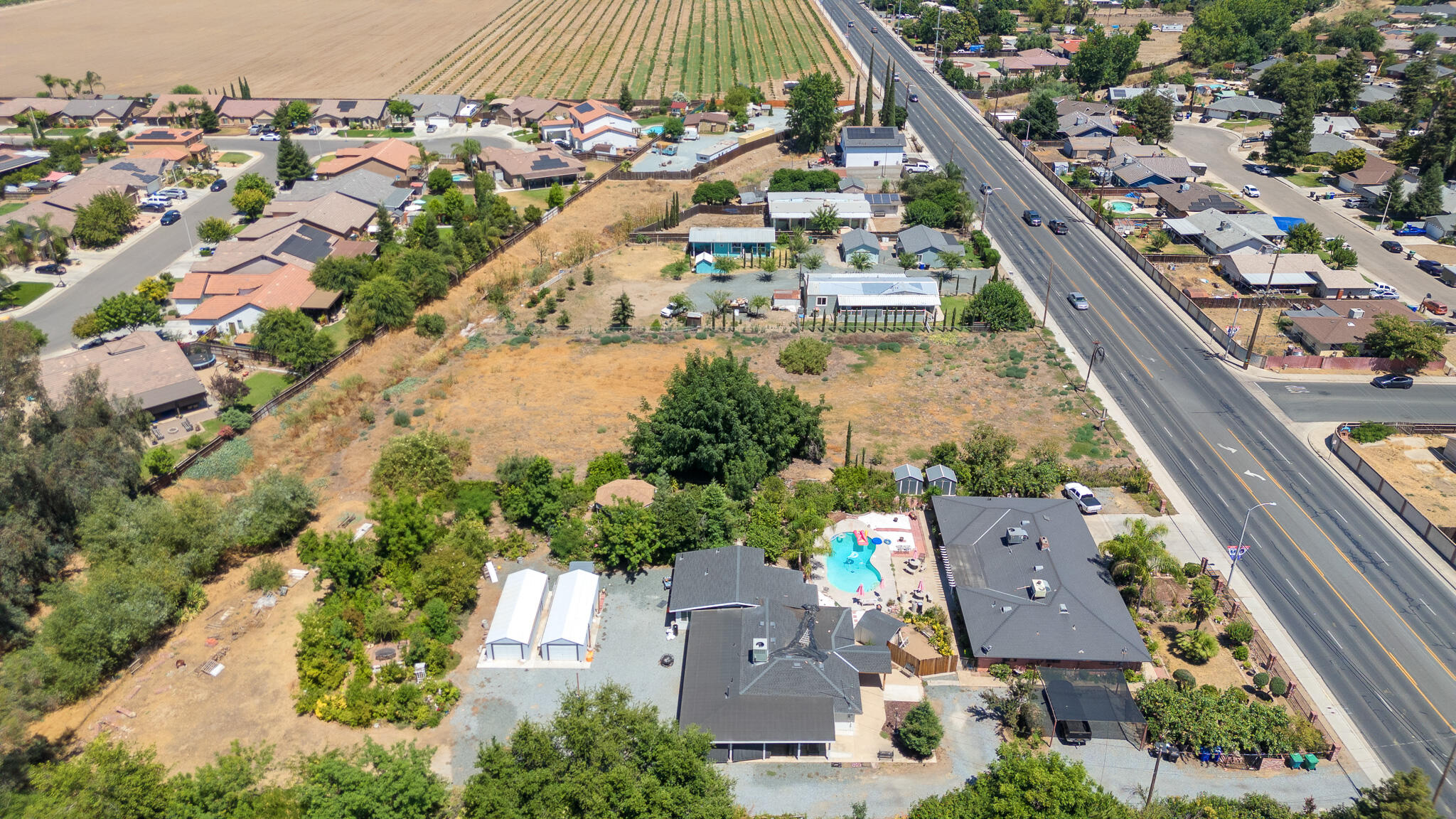2296 W Henderson Ave, Porterville, CA 93257