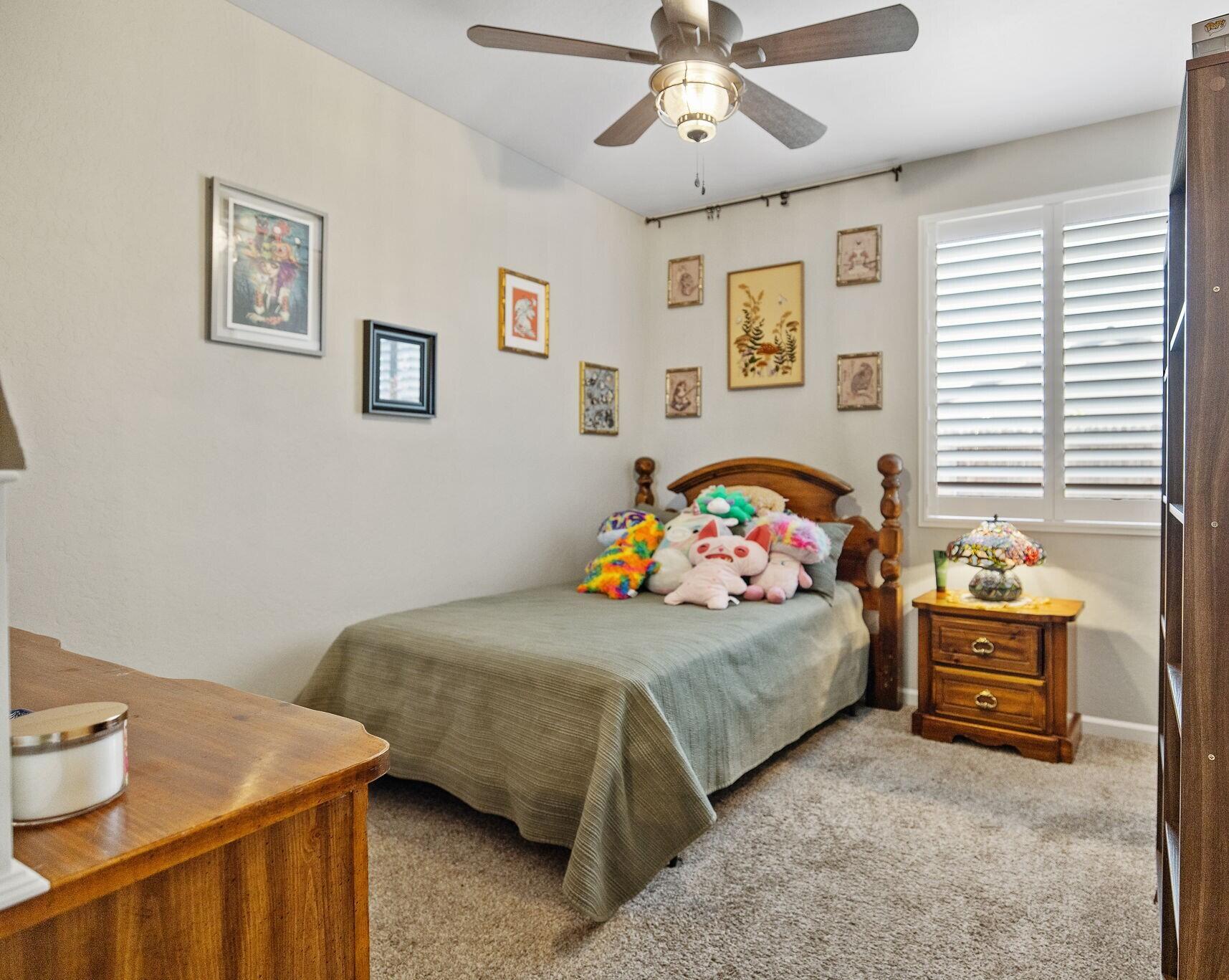 3214 N Hall Ct, Visalia, CA 93291