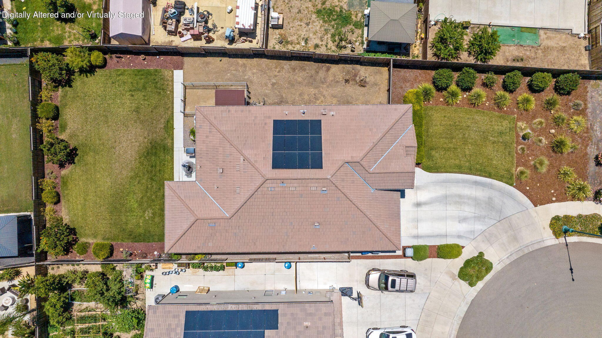 3214 N Hall Ct, Visalia, CA 93291